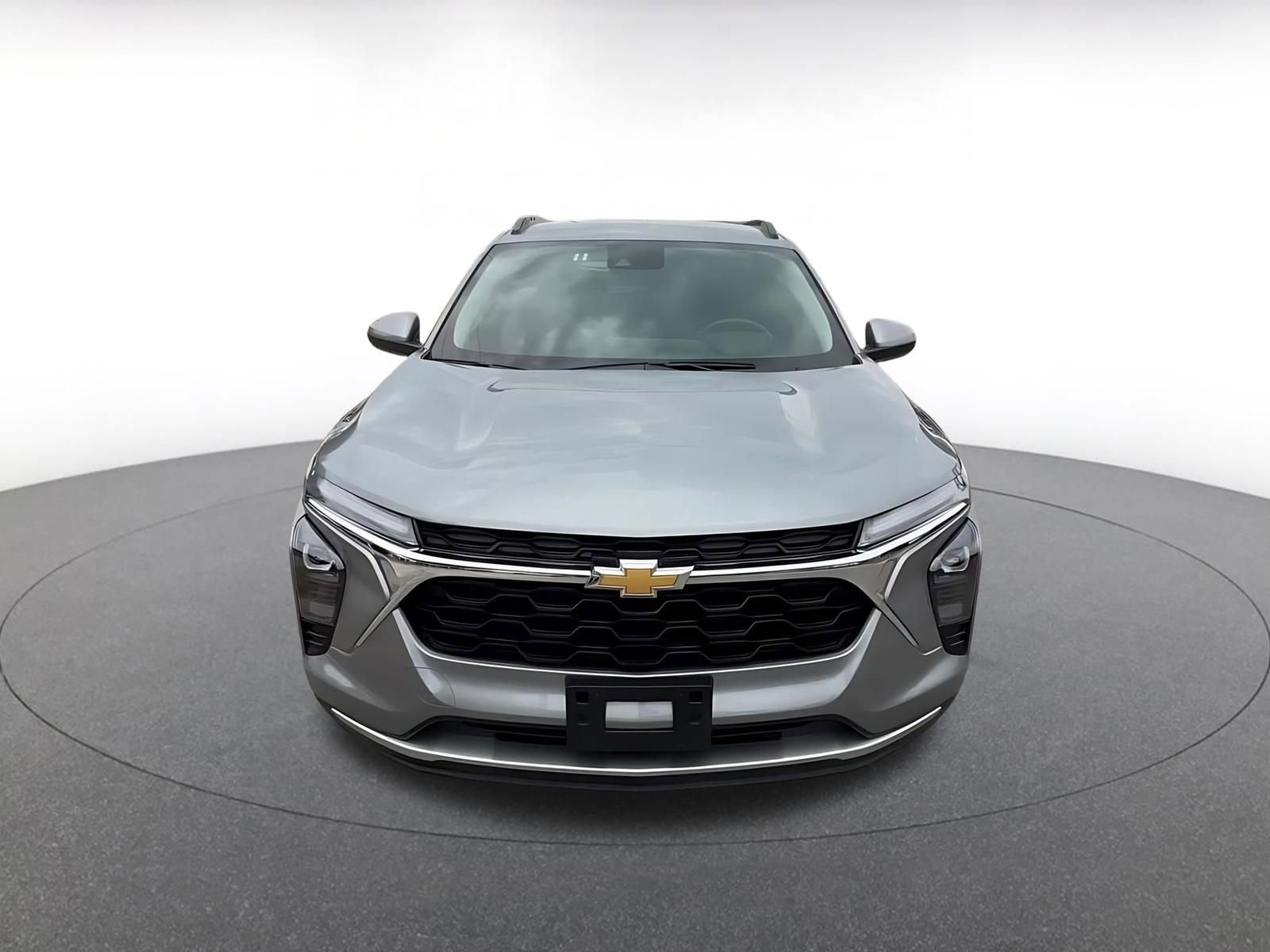 Thumbnail: 2025 Chevrolet Trax - 4