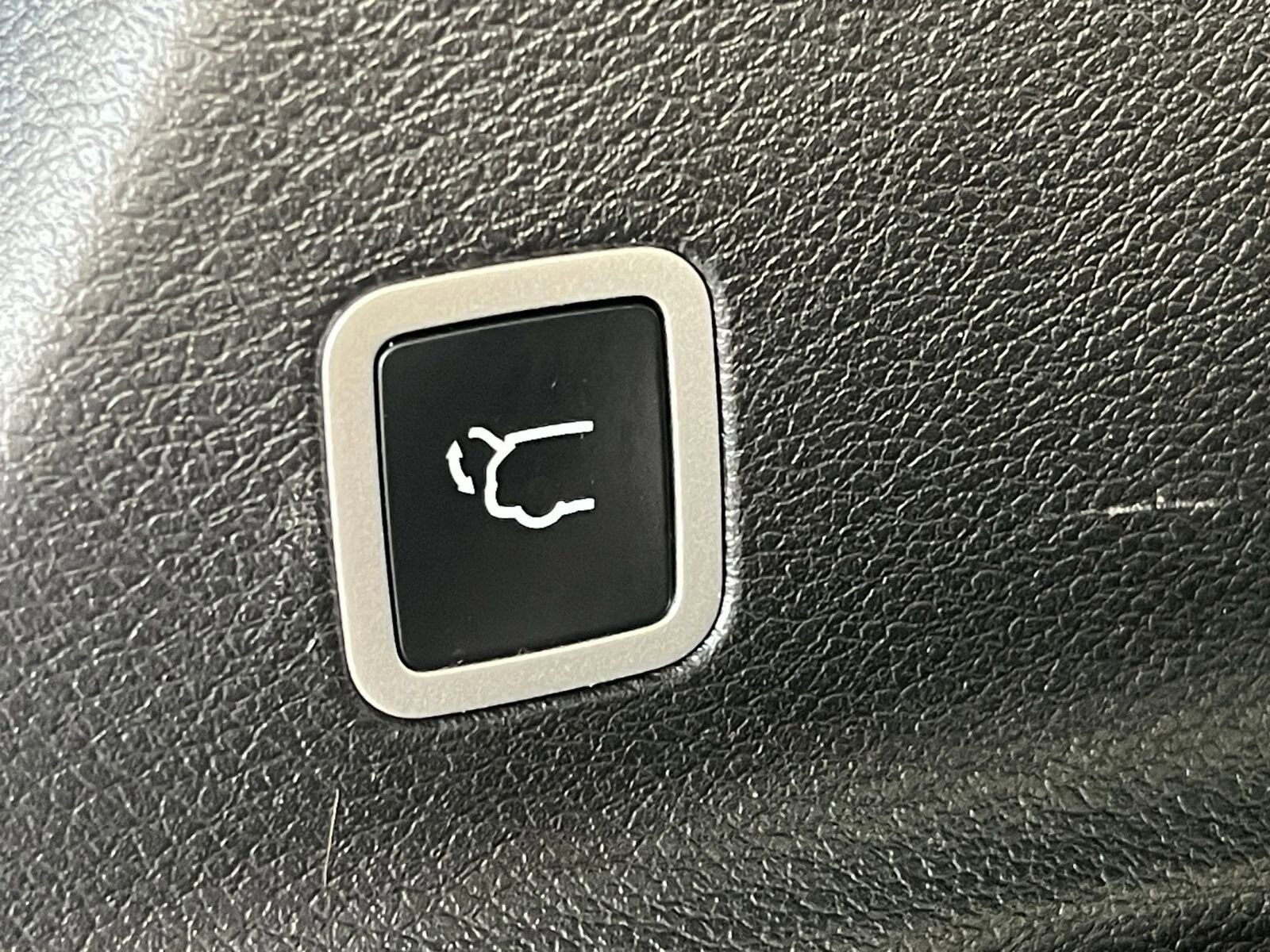 Thumbnail: 2025 Chrysler Pacifica - 24