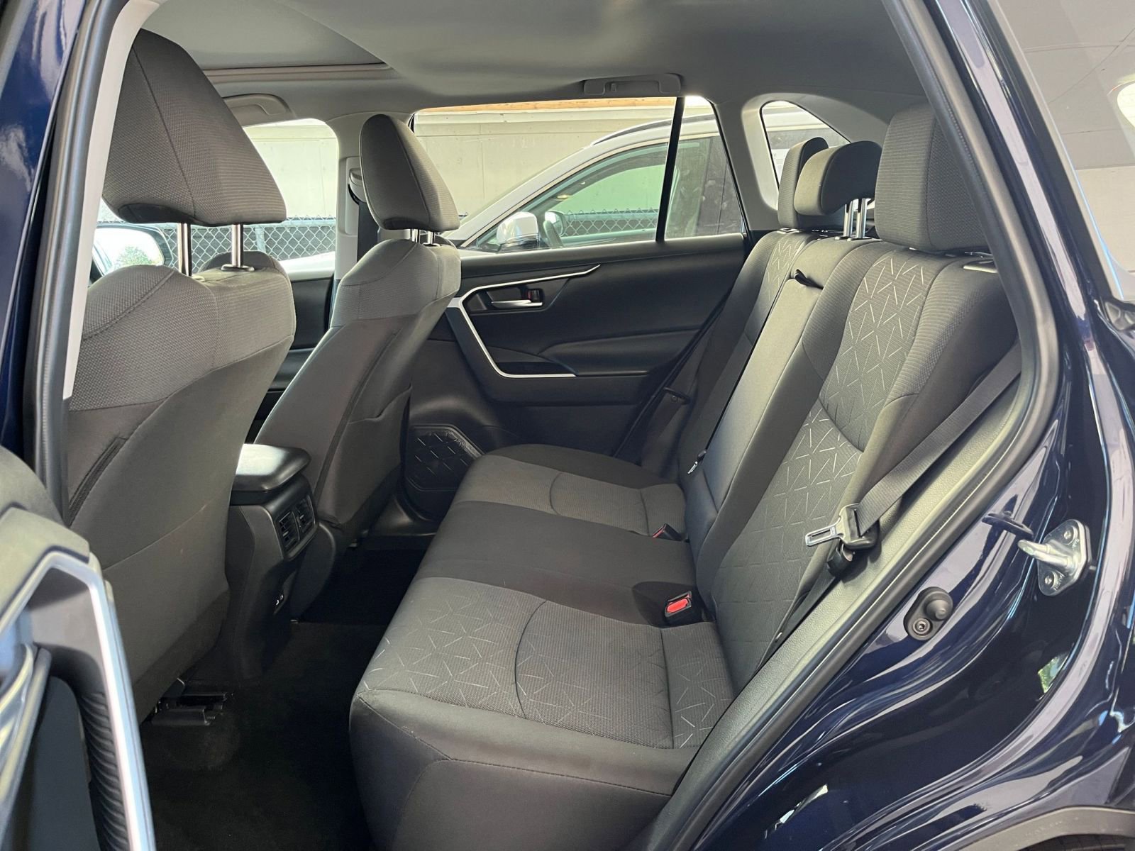 Thumbnail: 2025 Toyota RAV4 - 25