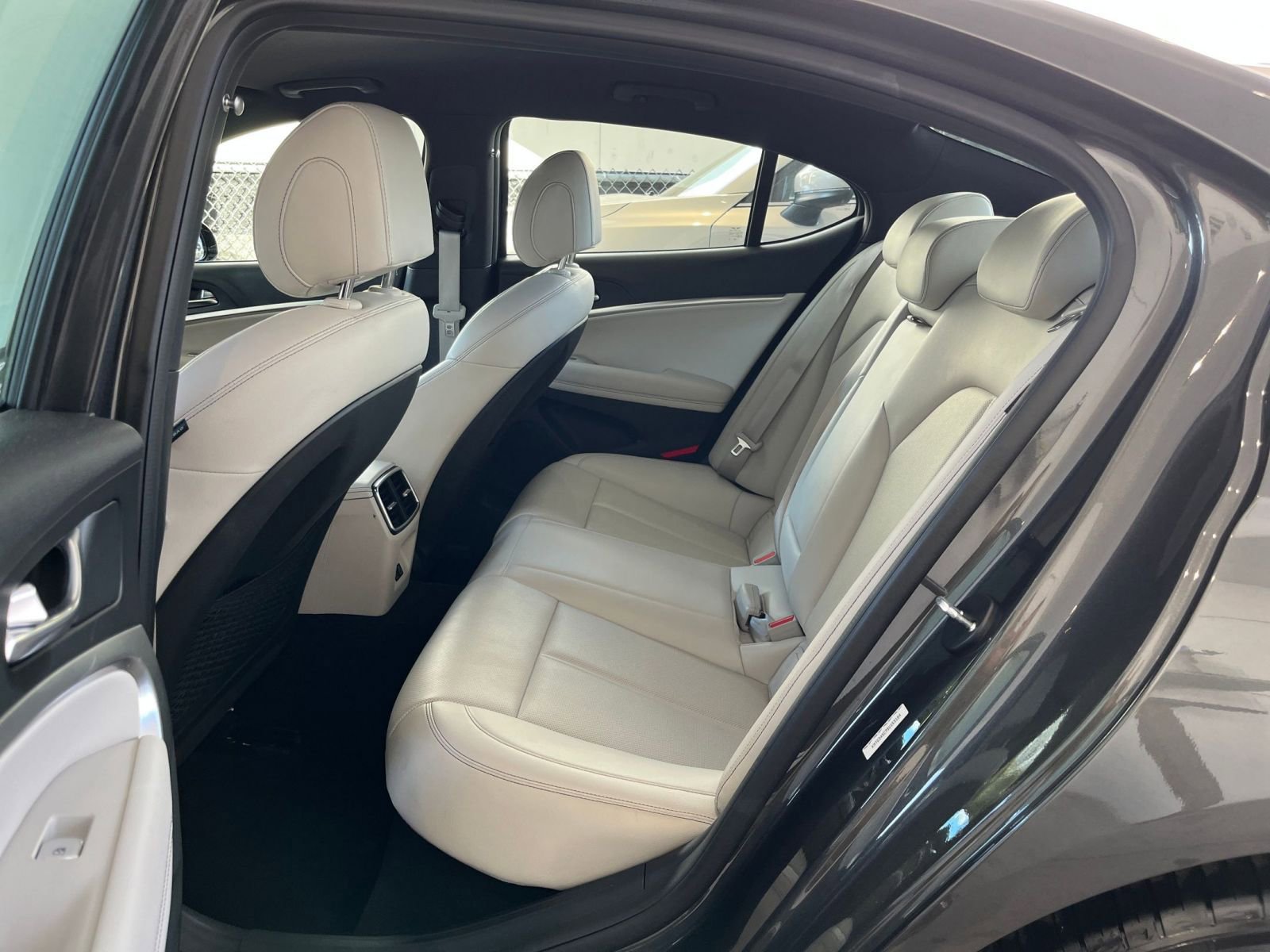 Thumbnail: 2025 Genesis G70 - 25