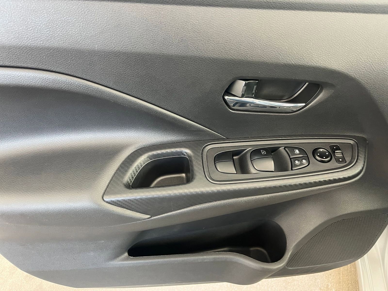 Thumbnail: 2025 Nissan Versa - 18