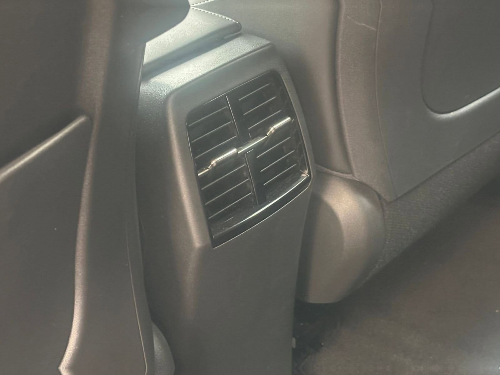Thumbnail: 2023 Kia Niro - 30