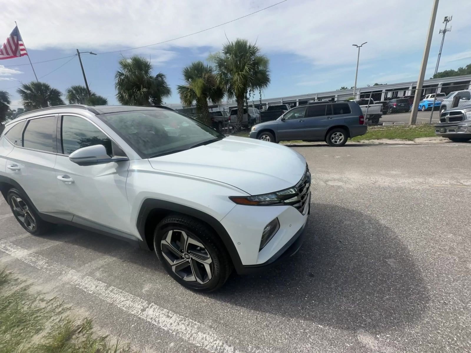 Image 2 of 2024 Hyundai Tucson Limited SUV