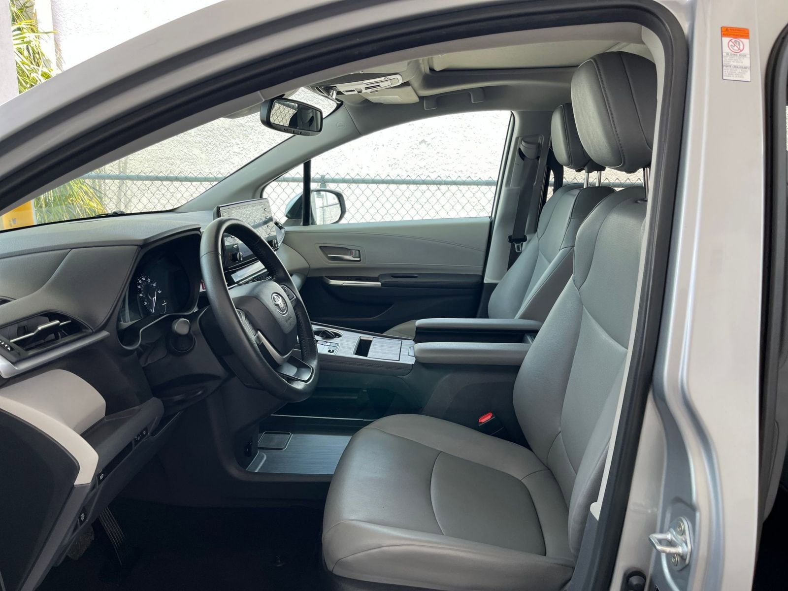 Thumbnail: 2024 Toyota Sienna - 27