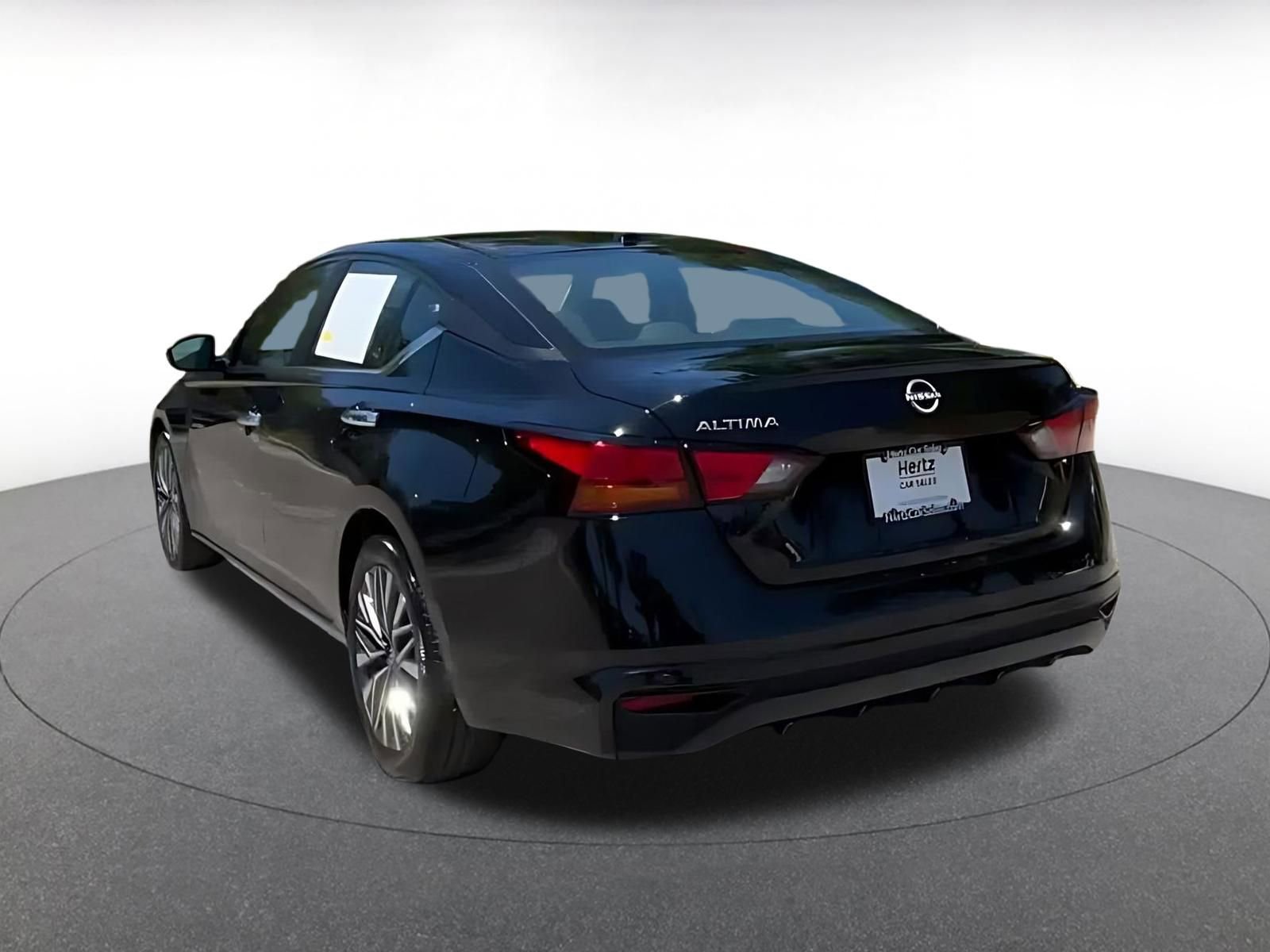 Thumbnail: 2025 Nissan Altima - 10