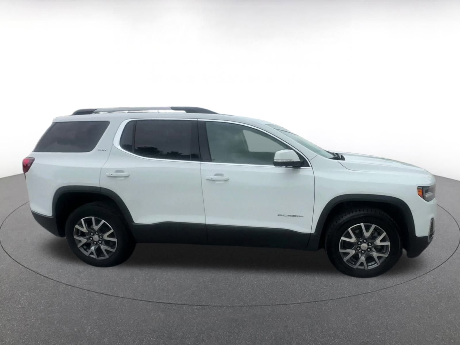 Thumbnail: 2023 GMC Acadia - 16