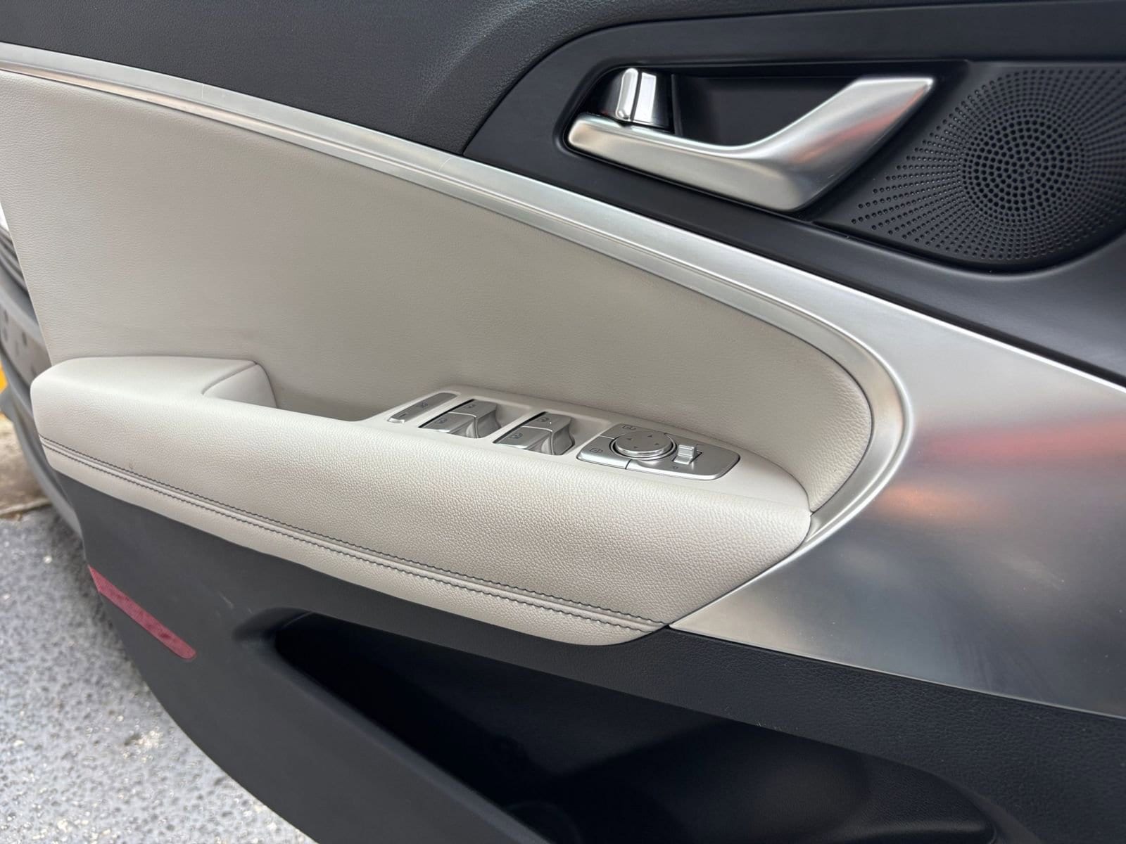 Thumbnail: 2025 Genesis G70 - 18