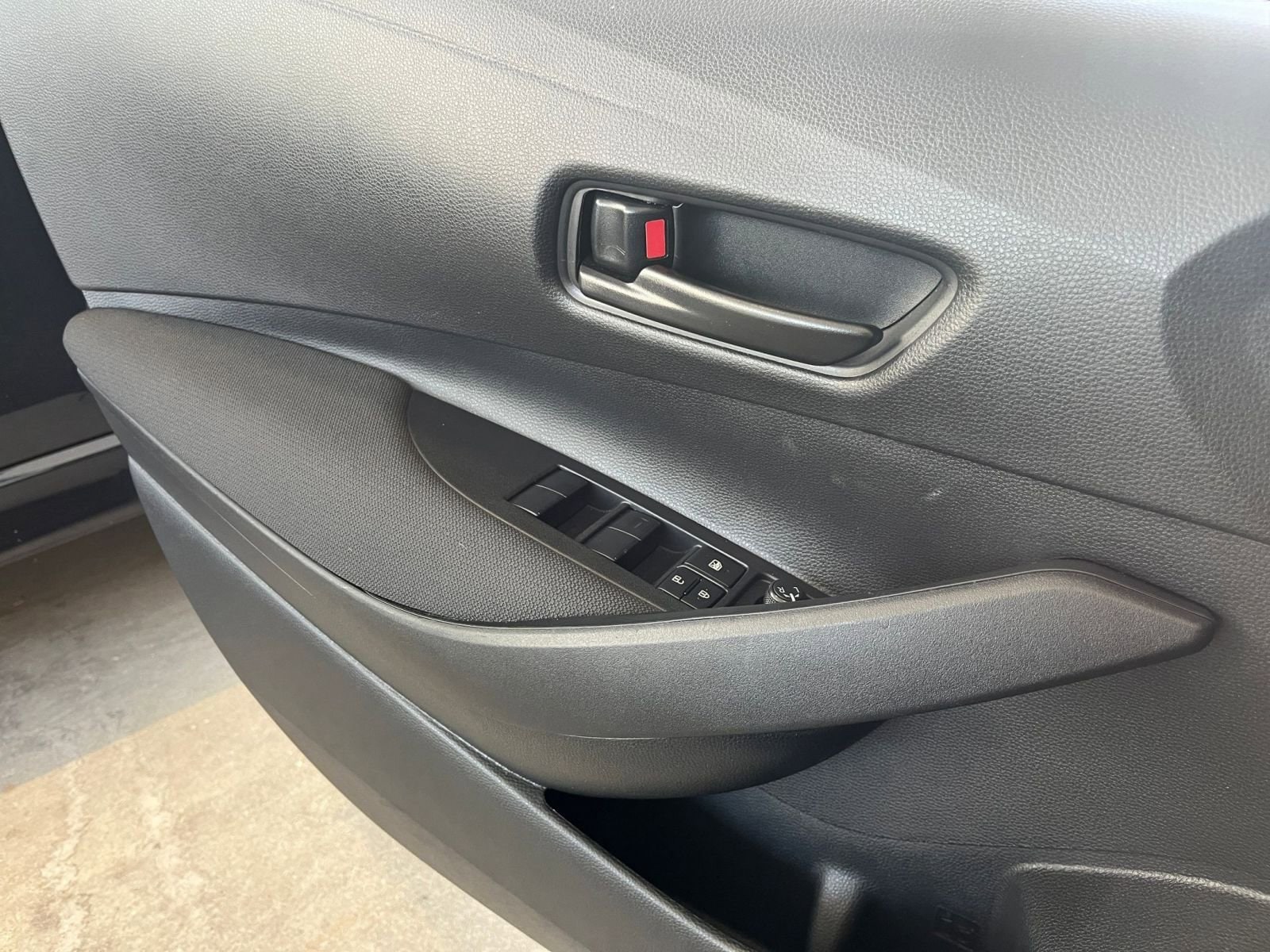 Thumbnail: 2025 Toyota Corolla - 20