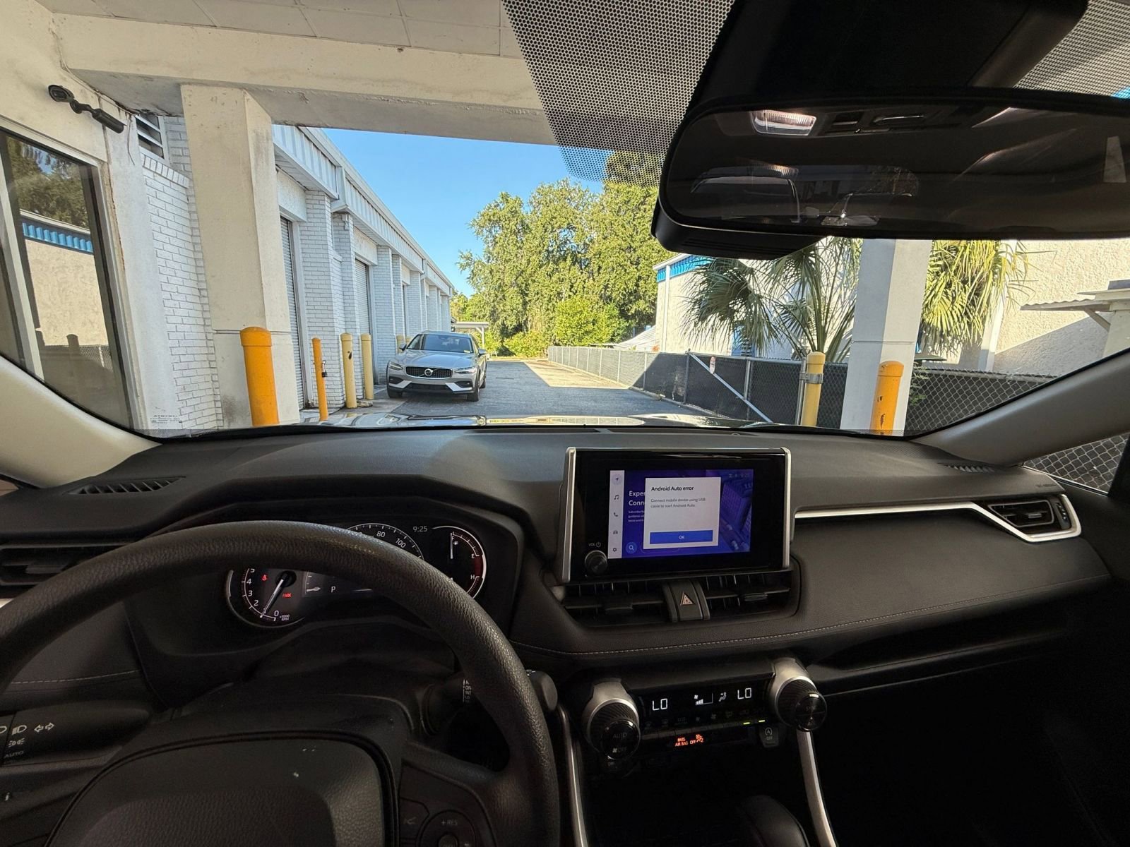 Thumbnail: 2025 Toyota RAV4 - 33