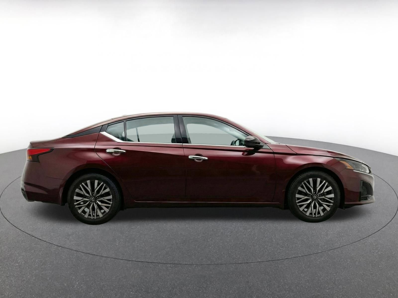 Thumbnail: 2025 Nissan Altima - 14
