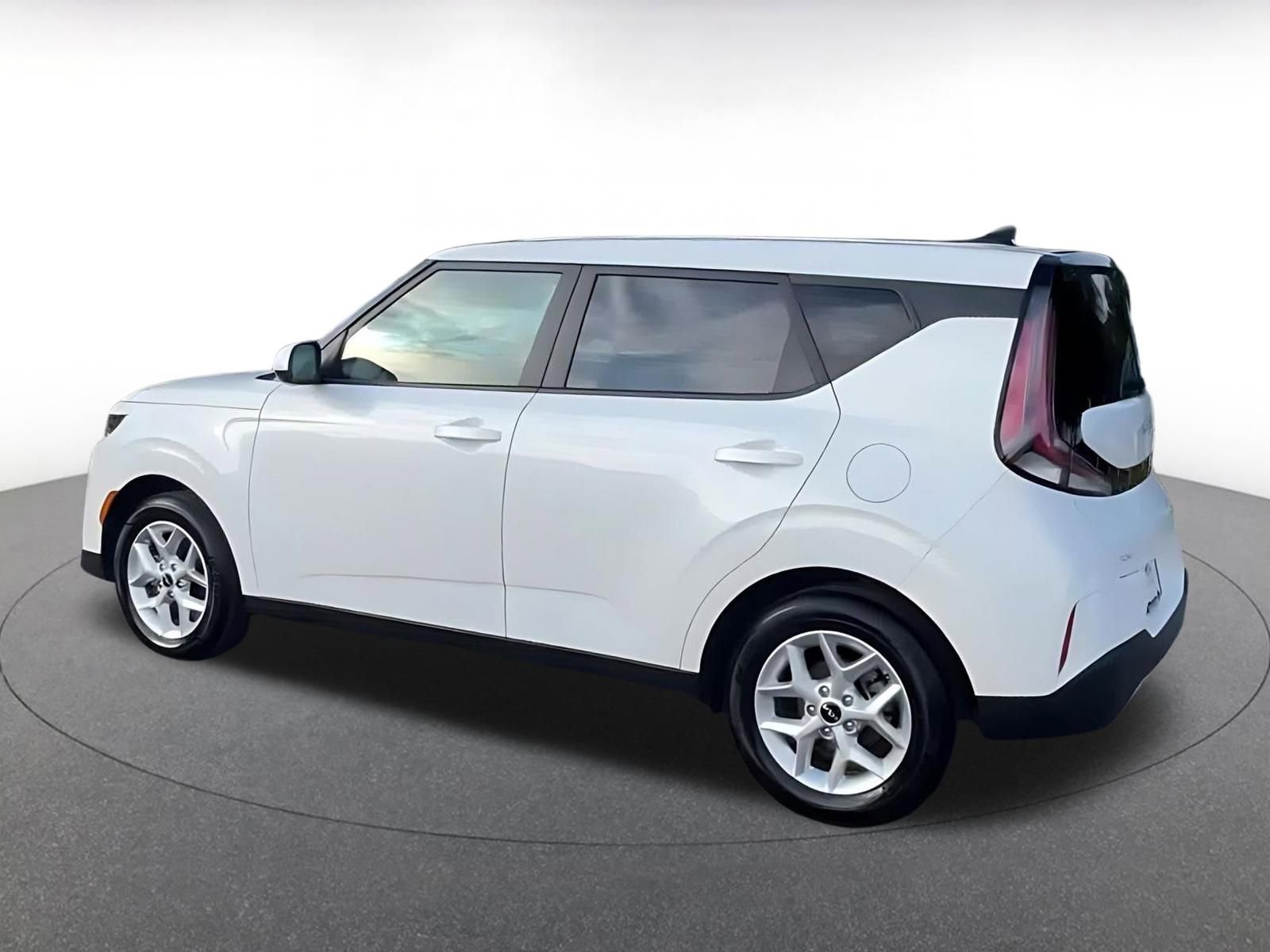 Thumbnail: 2025 Kia Soul - 10