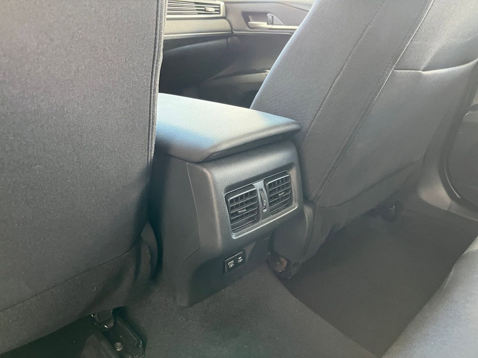 Thumbnail: 2025 Toyota Camry - 24