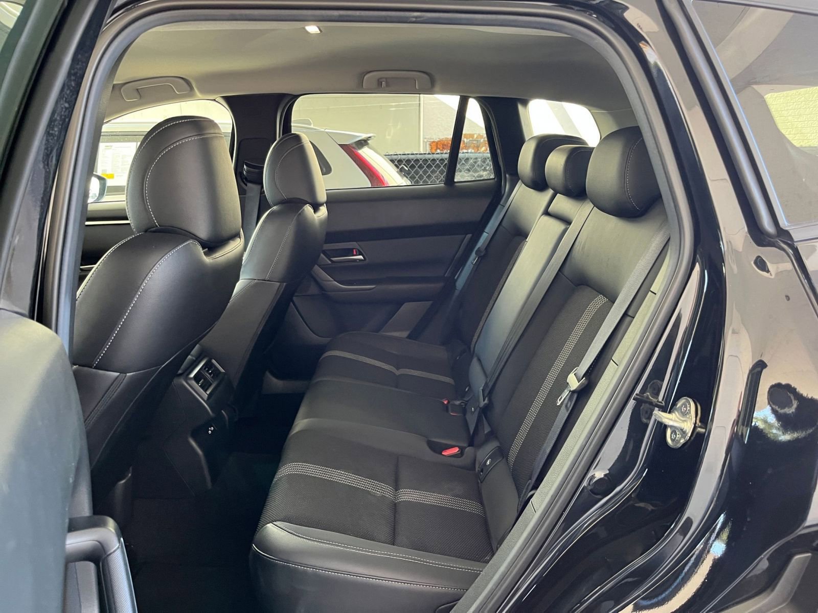 Thumbnail: 2025 Mazda CX-50 - 25