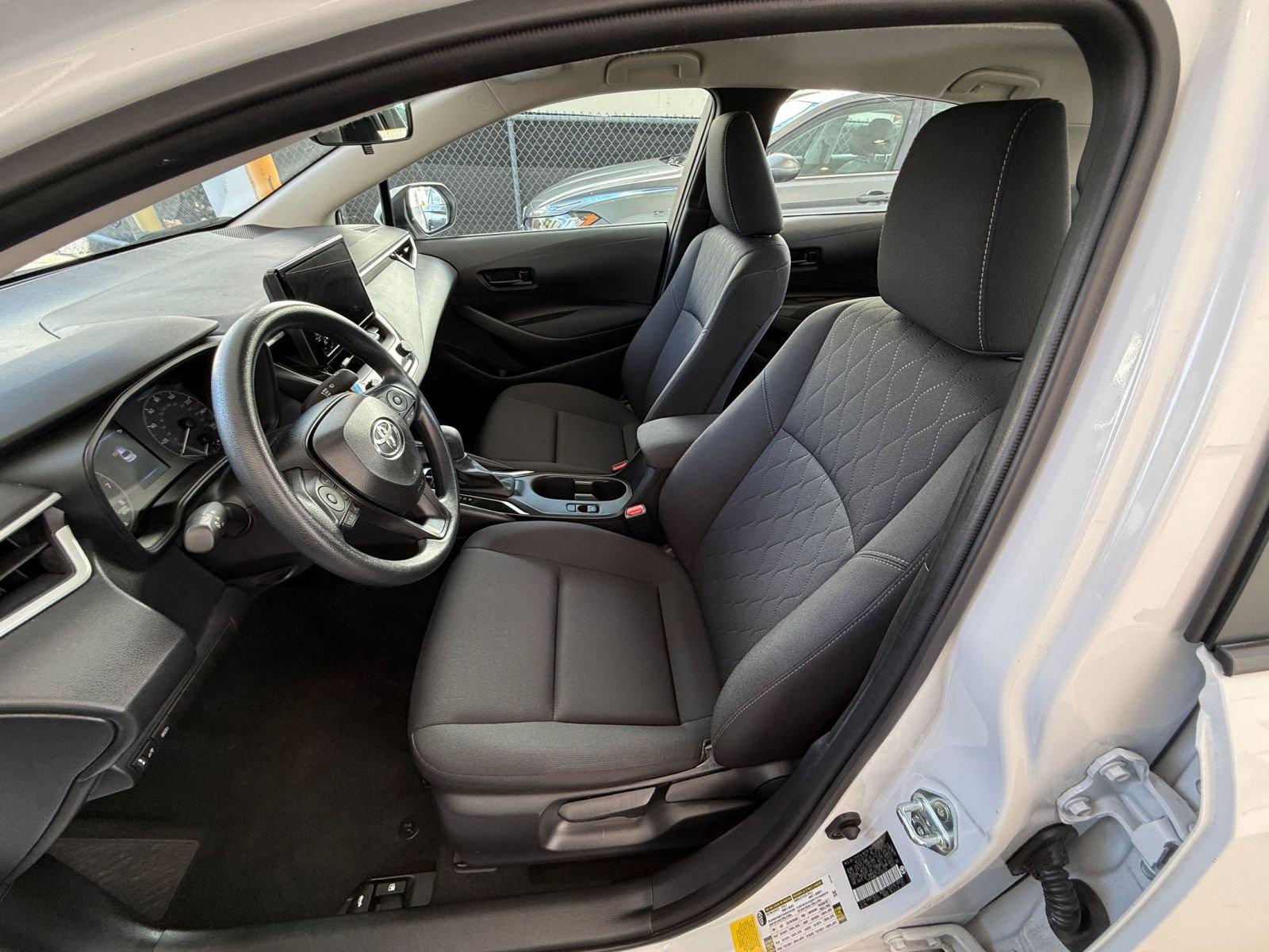 Thumbnail: 2025 Toyota Corolla - 27