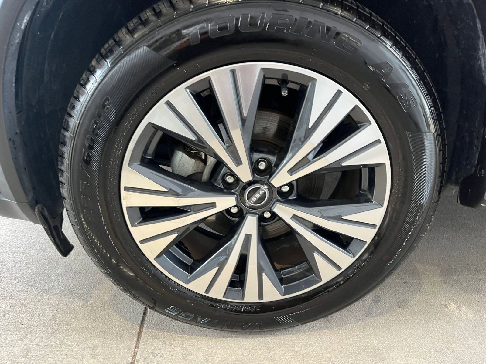 Thumbnail: 2023 Nissan Rogue - 30