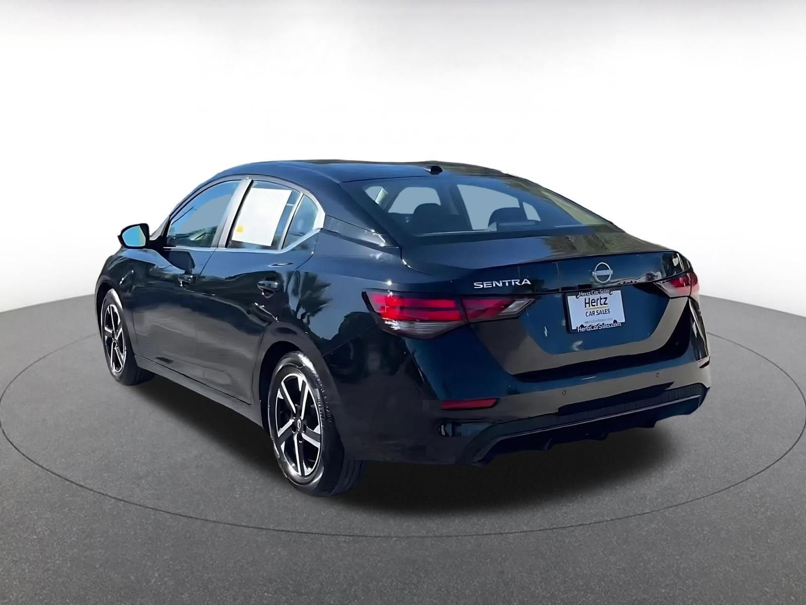 Thumbnail: 2025 Nissan Sentra - 11