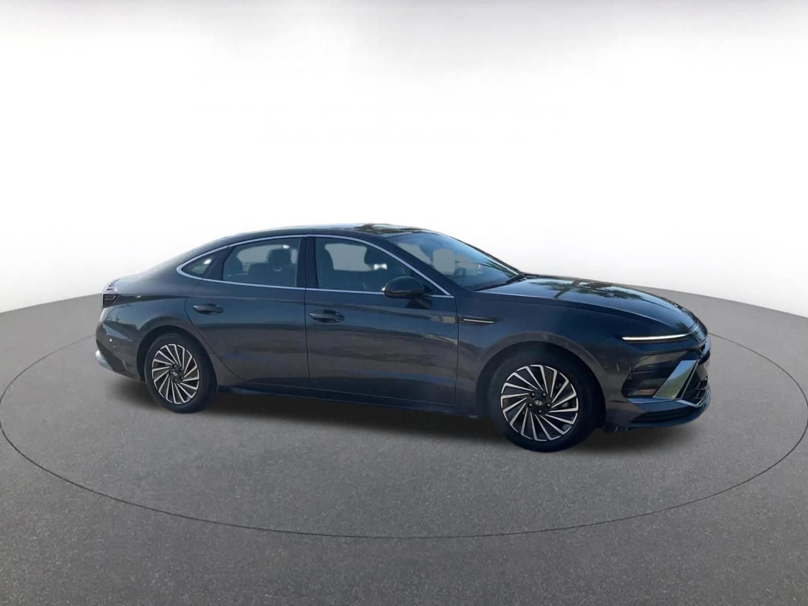 Thumbnail: 2025 Hyundai Sonata - 2