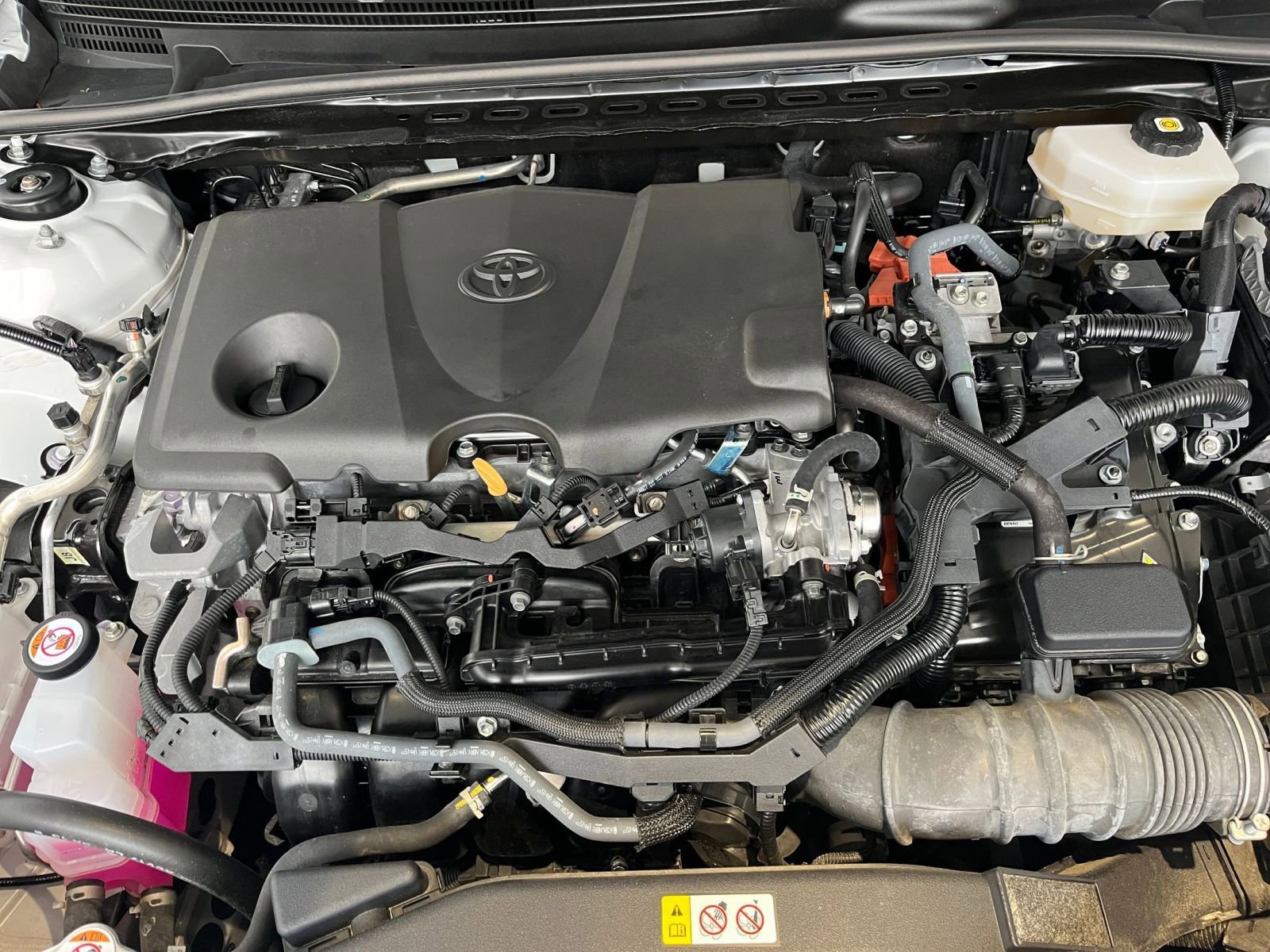 Thumbnail: 2025 Toyota Camry - 32