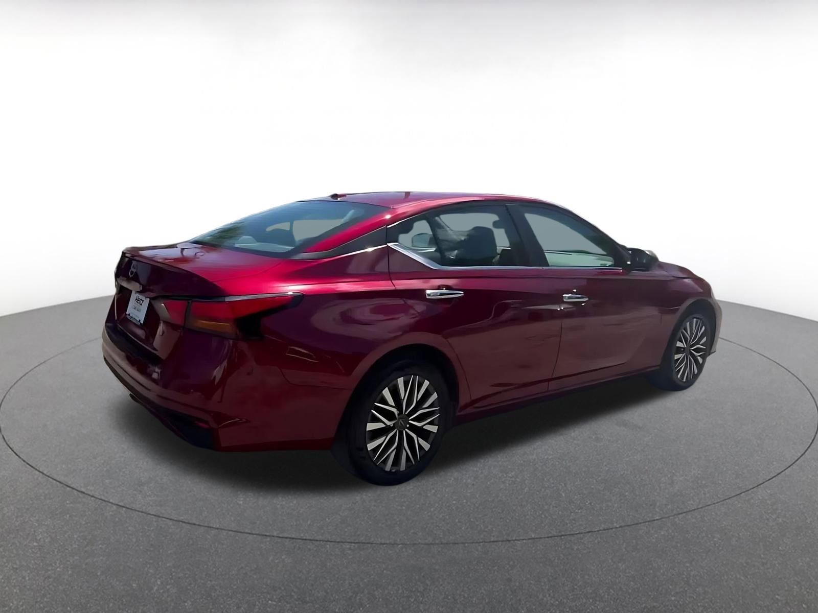 Thumbnail: 2025 Nissan Altima - 15