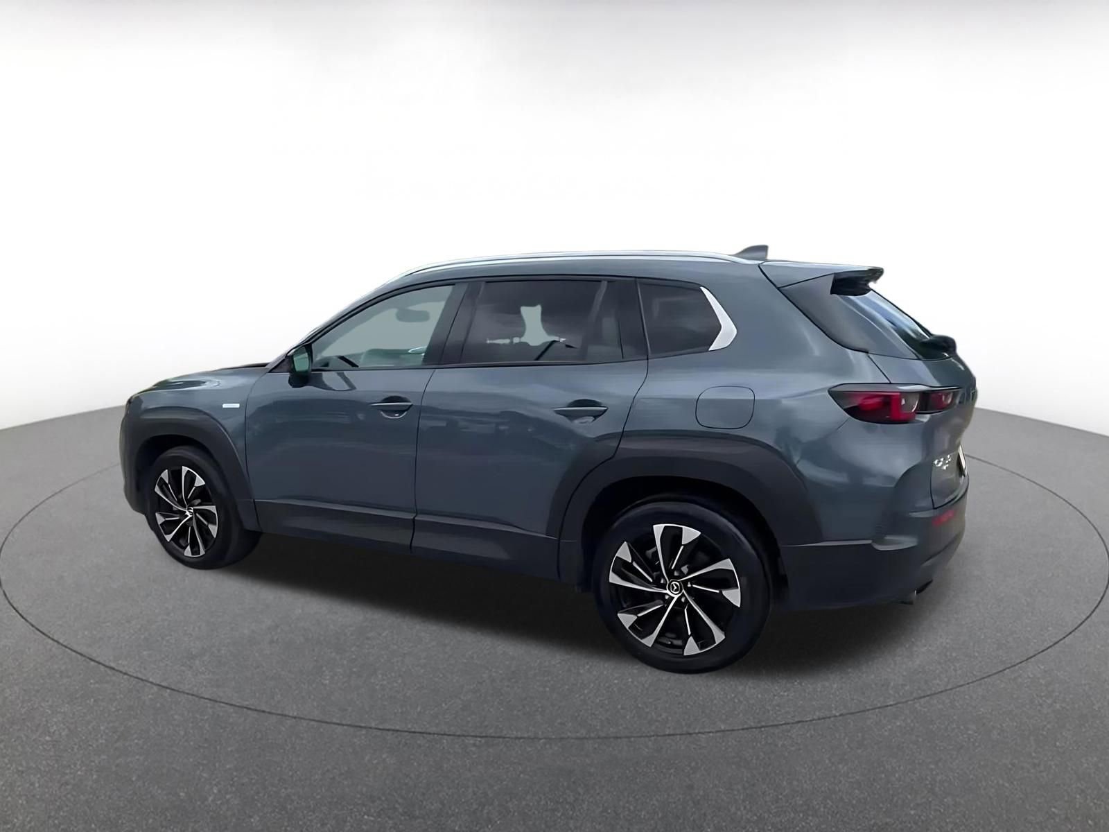 Thumbnail: 2025 Mazda CX-50 - 10