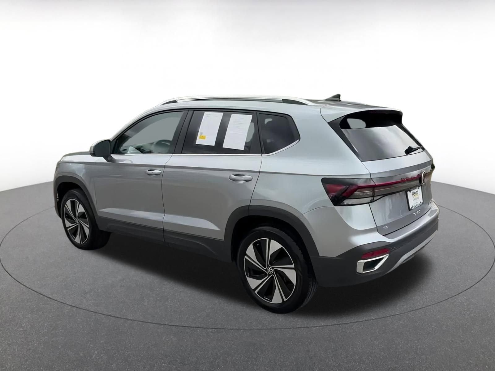 Thumbnail: 2025 Volkswagen Taos - 12