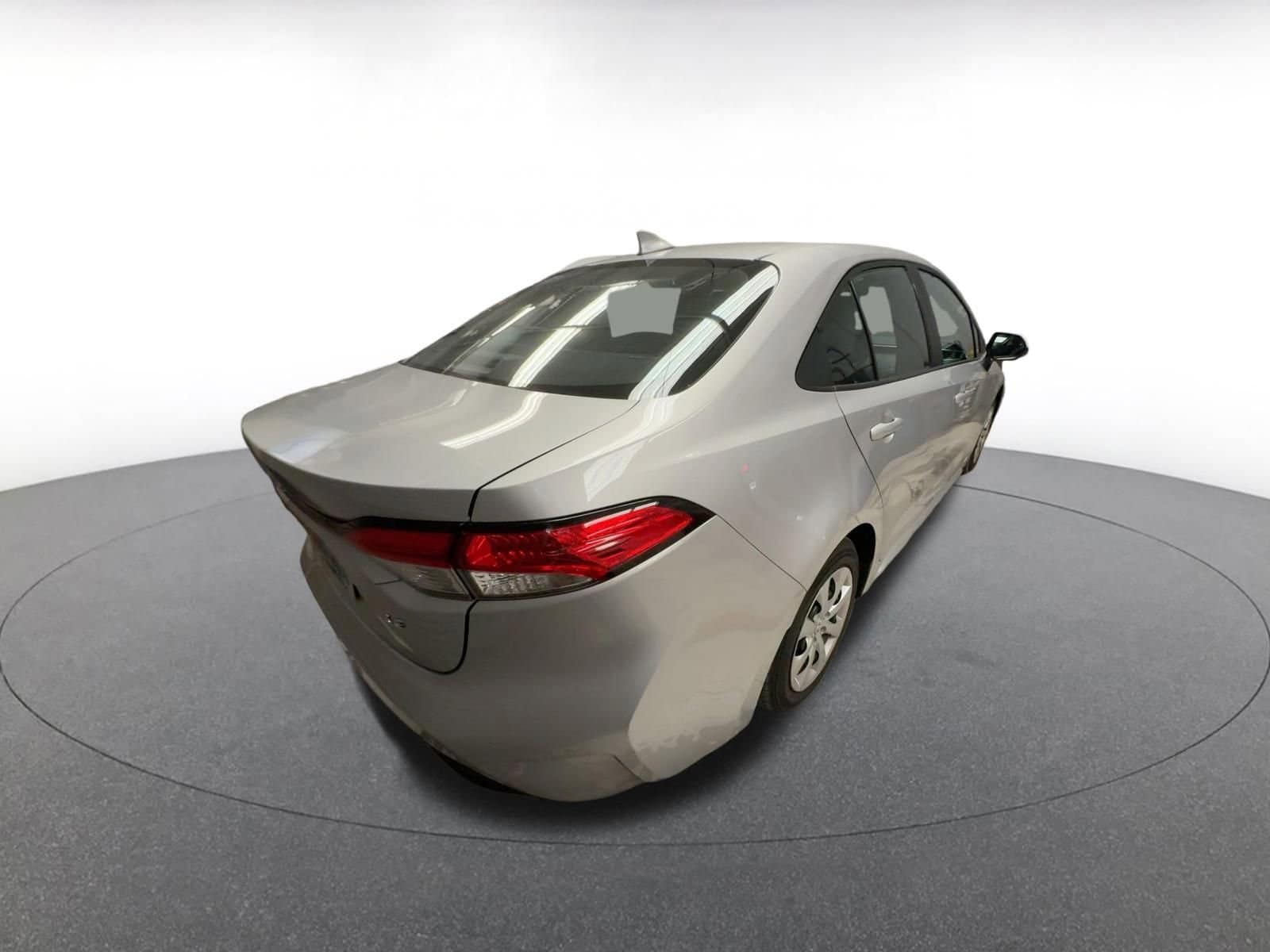 Thumbnail: 2025 Toyota Corolla - 8