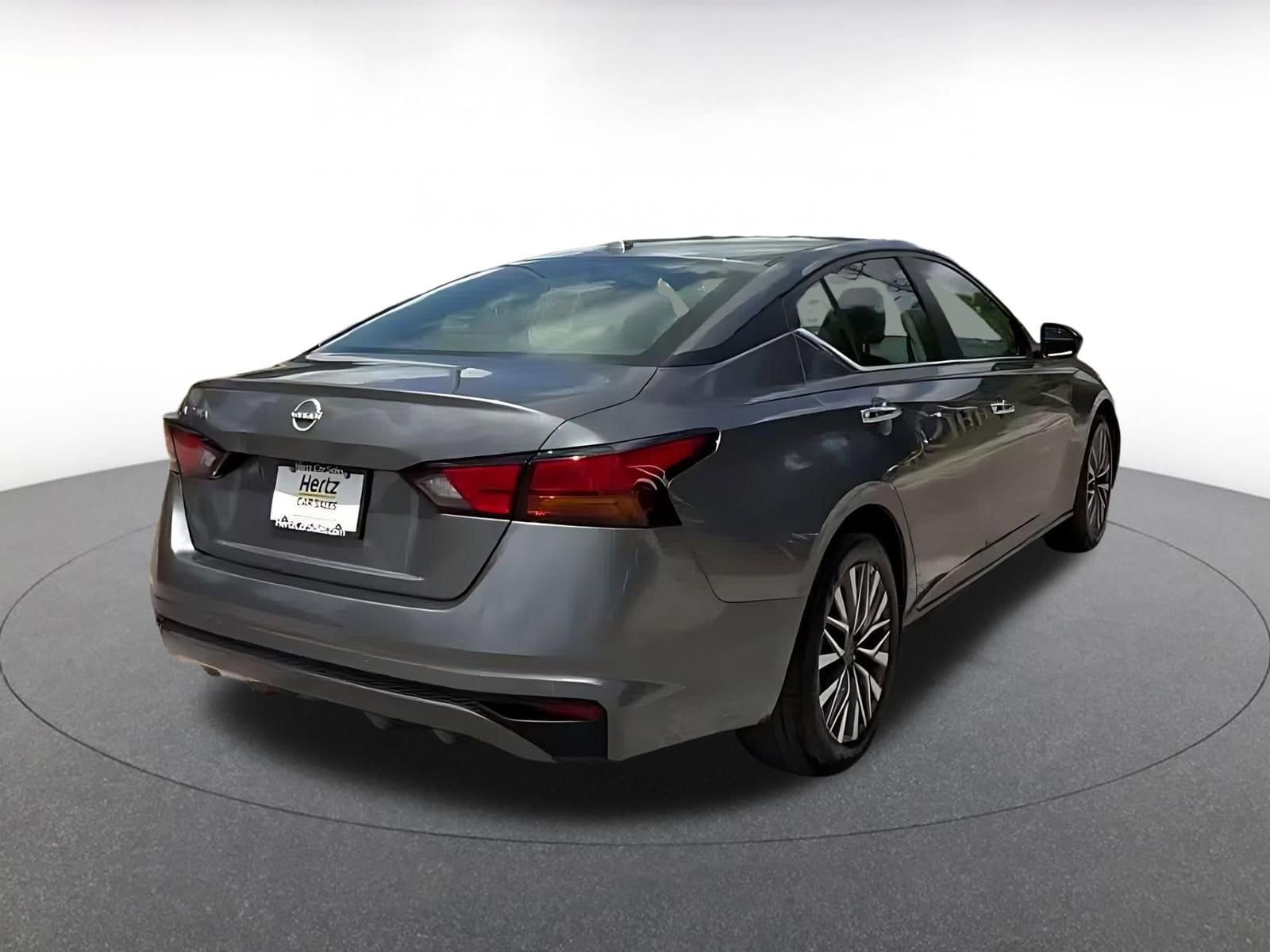 Thumbnail: 2025 Nissan Altima - 14