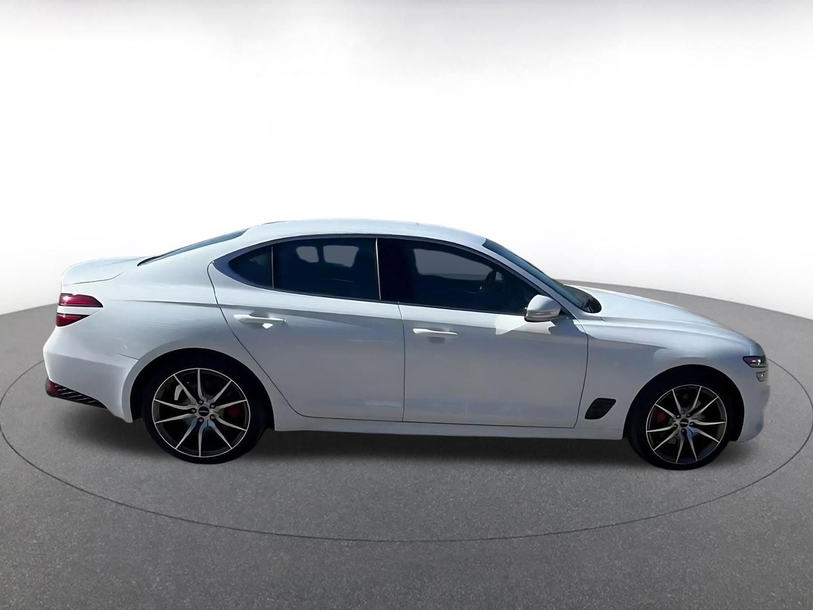 Thumbnail: 2025 Genesis G70 - 16