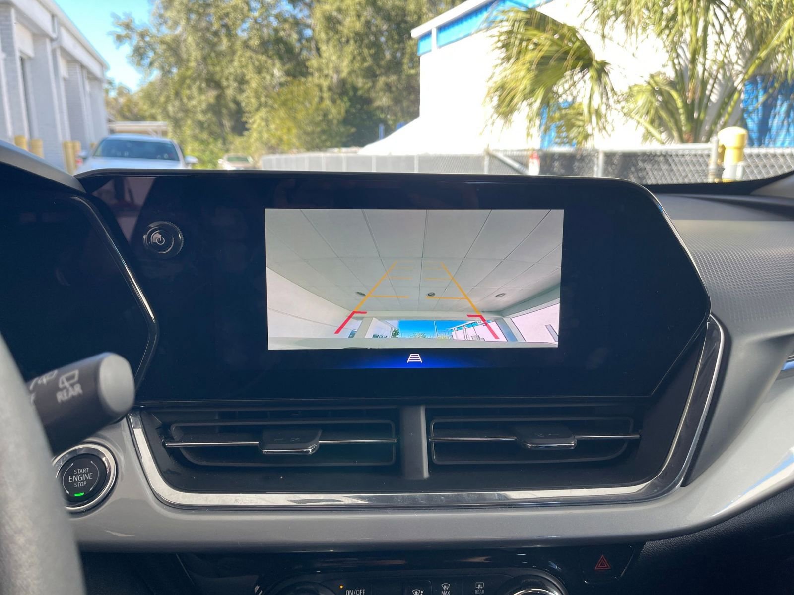 Thumbnail: 2025 Chevrolet Trax - 27