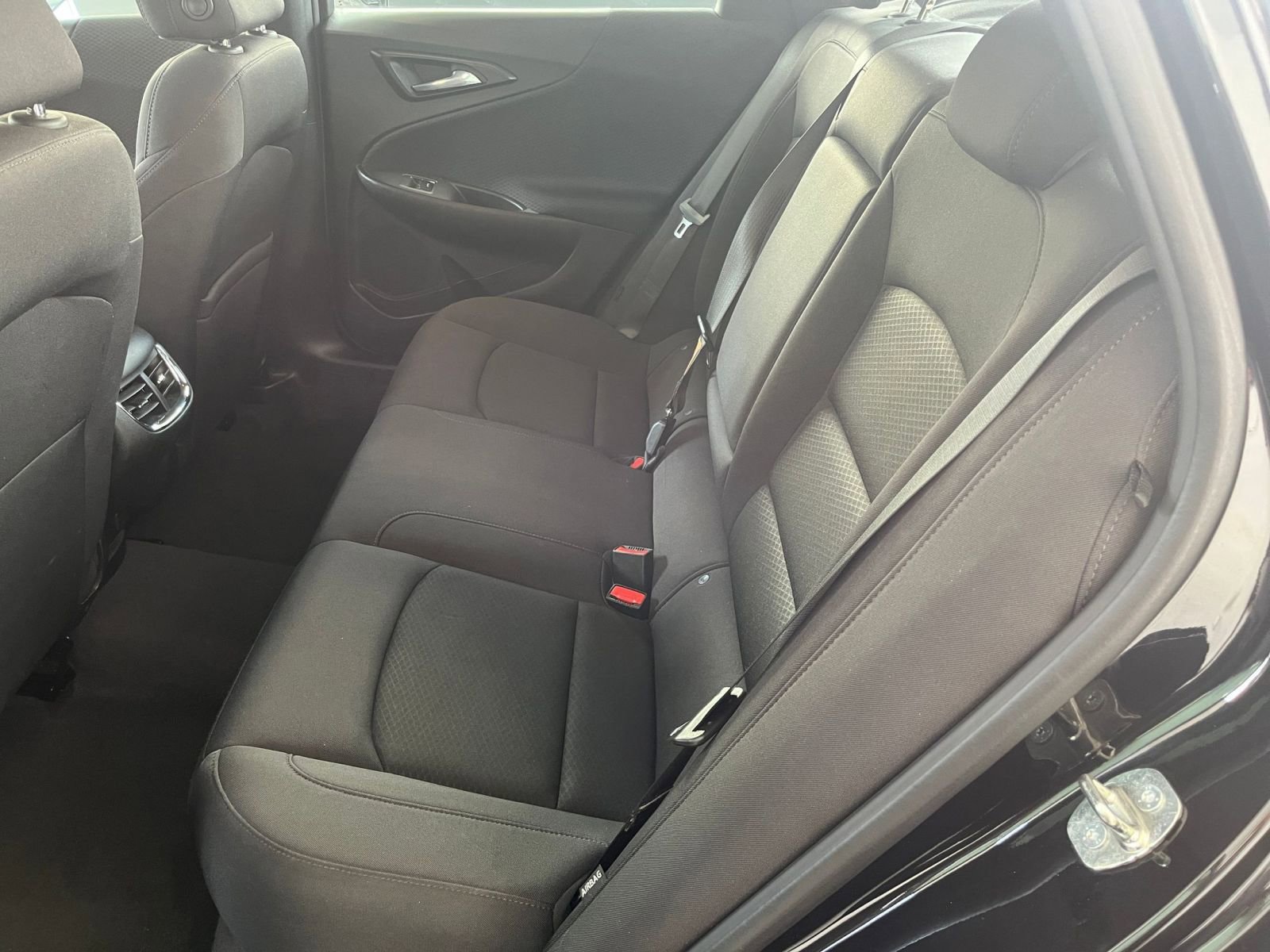 Thumbnail: 2023 Chevrolet Malibu - 25