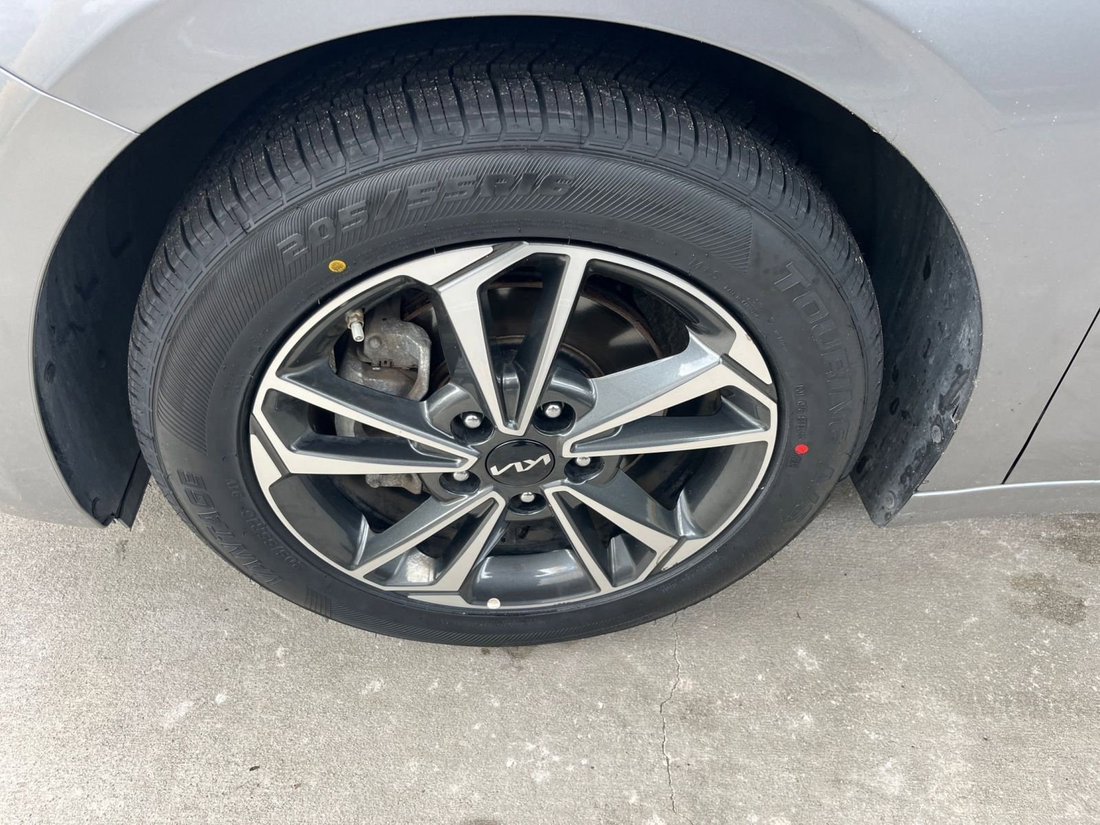 Thumbnail: 2024 Kia Forte - 28