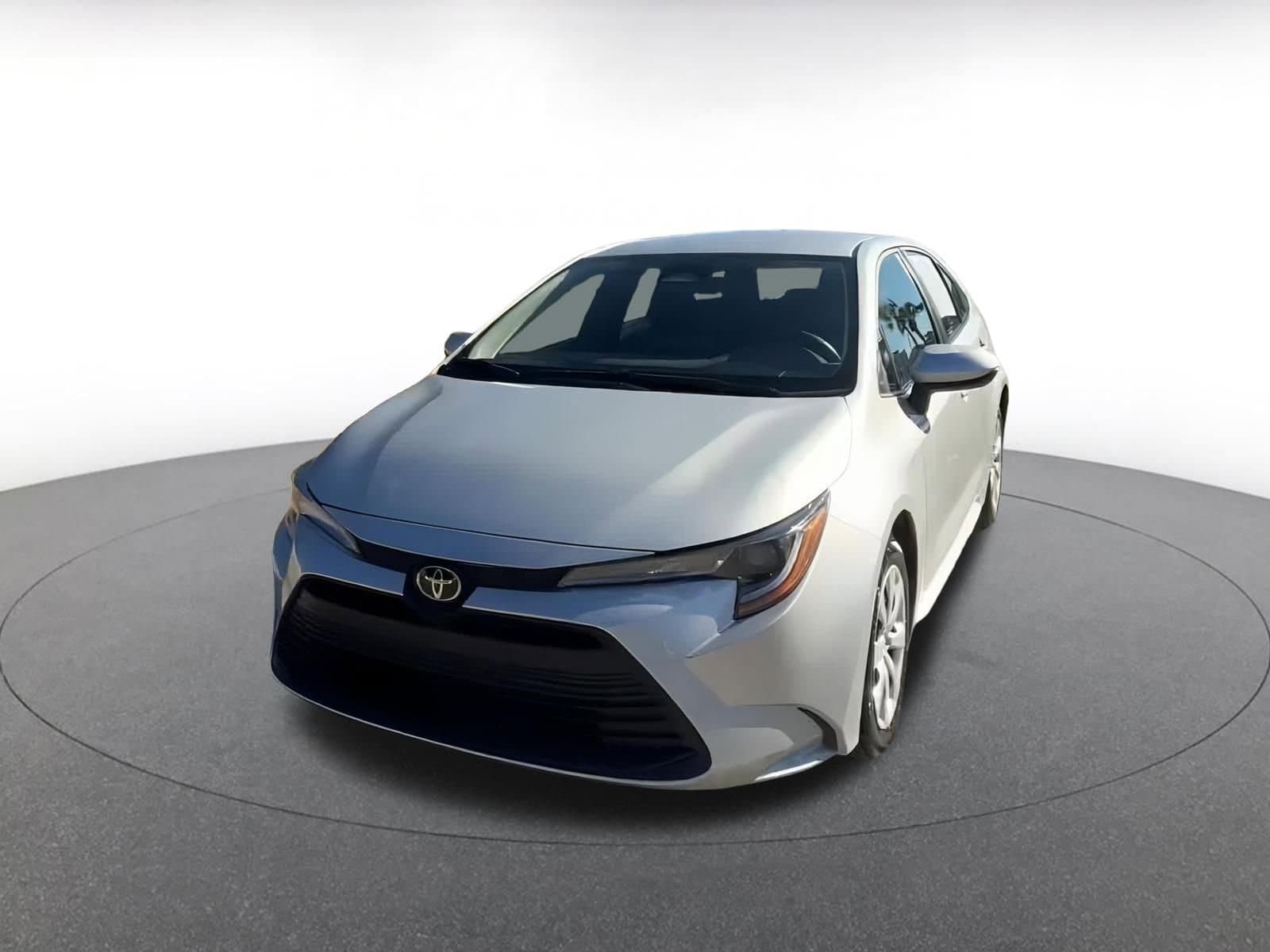 Thumbnail: 2025 Toyota Corolla - 4