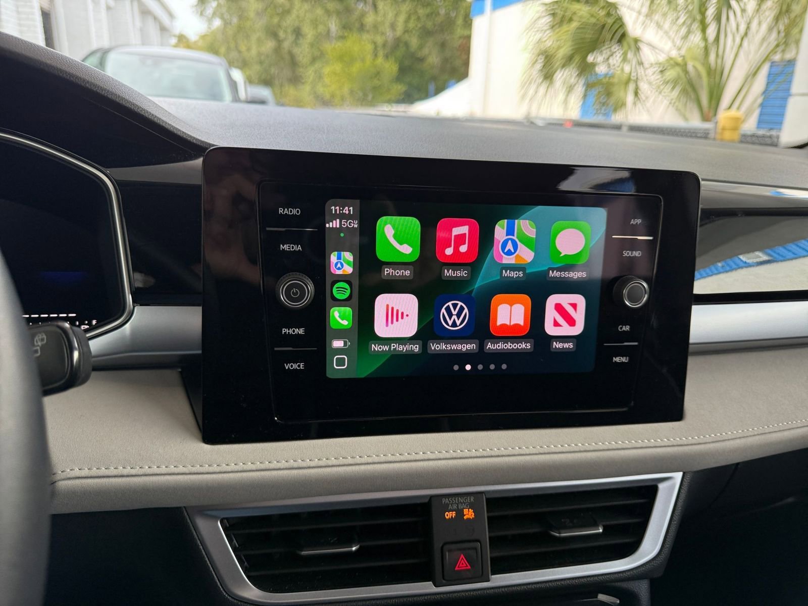 Thumbnail: 2025 Volkswagen Taos - 20