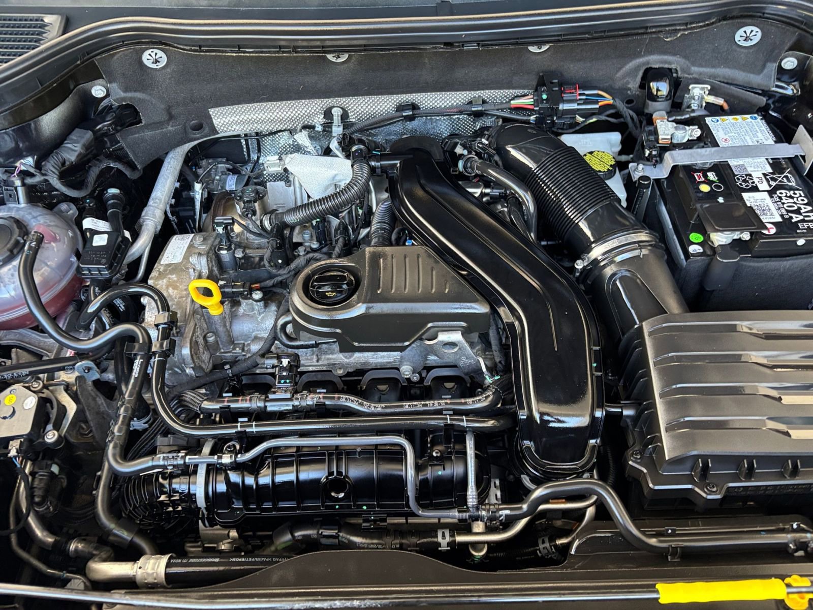 Thumbnail: 2025 Volkswagen Taos - 32