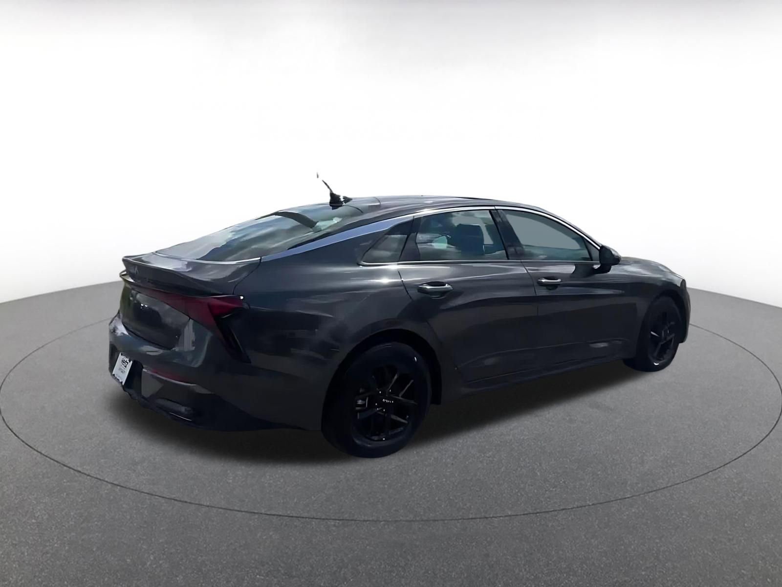 Thumbnail: 2025 Kia K5 - 15