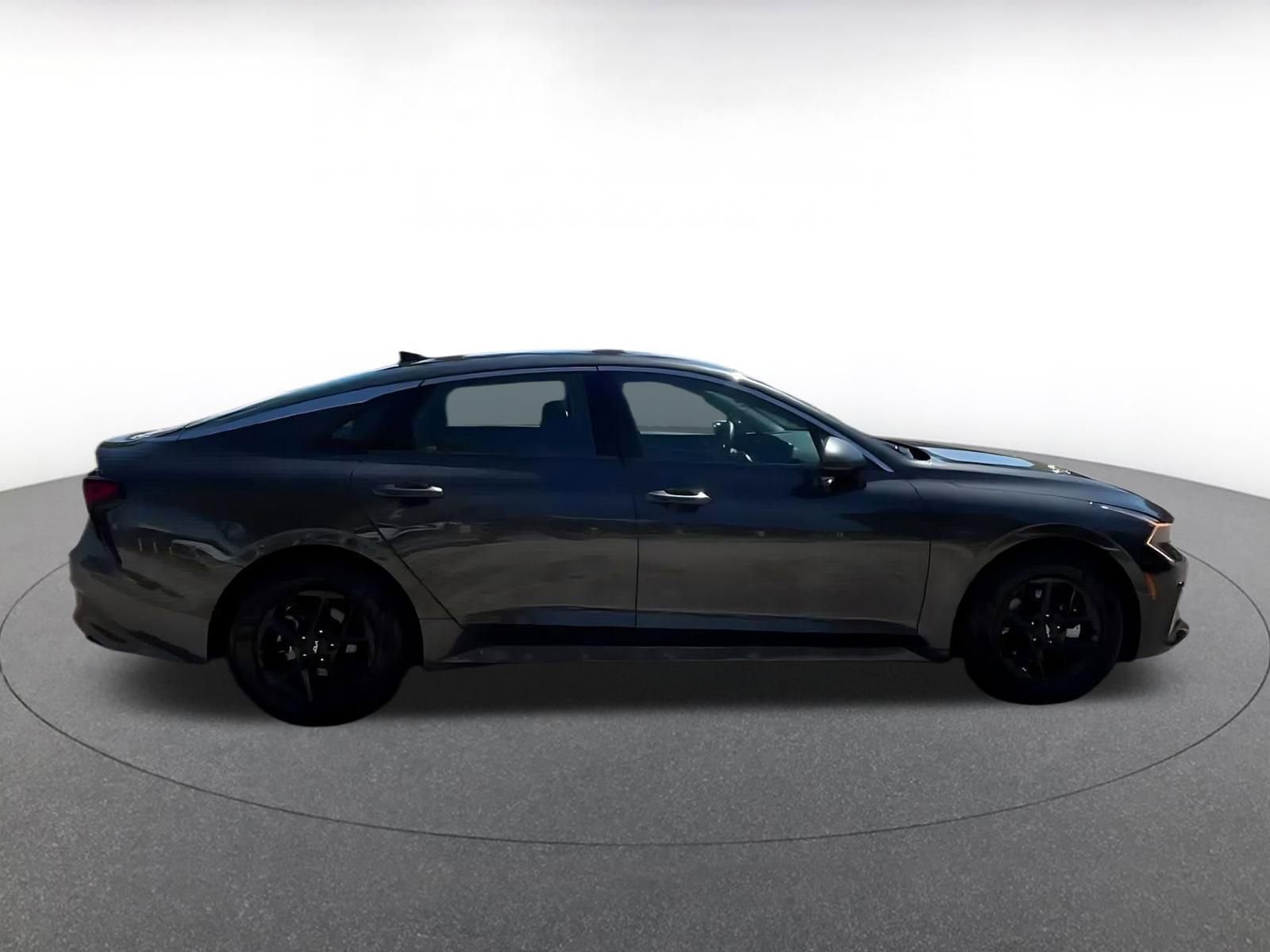 Thumbnail: 2025 Kia K5 - 16