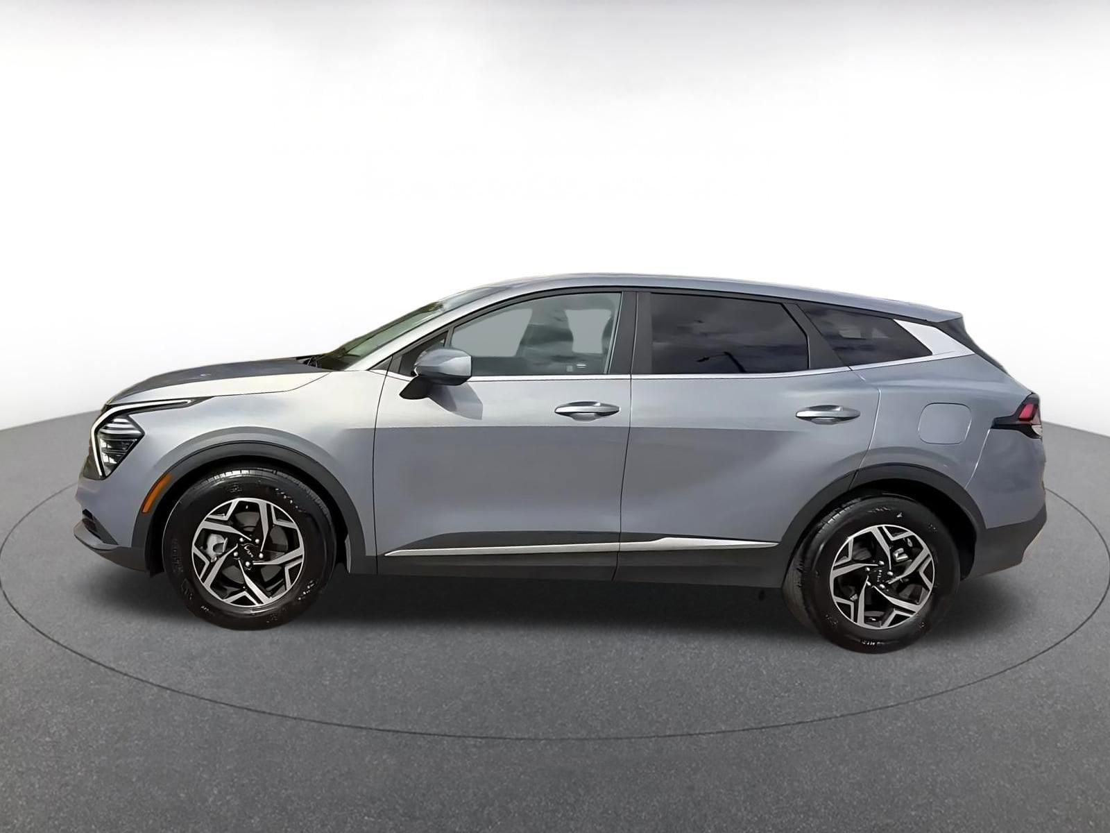 Thumbnail: 2025 Kia Sportage - 9