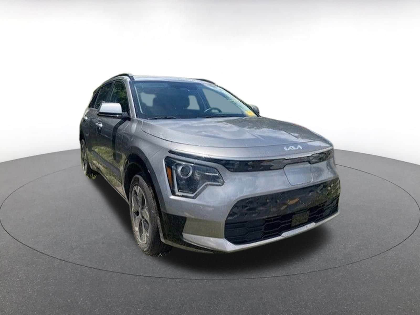 Thumbnail: 2023 Kia Niro - 2