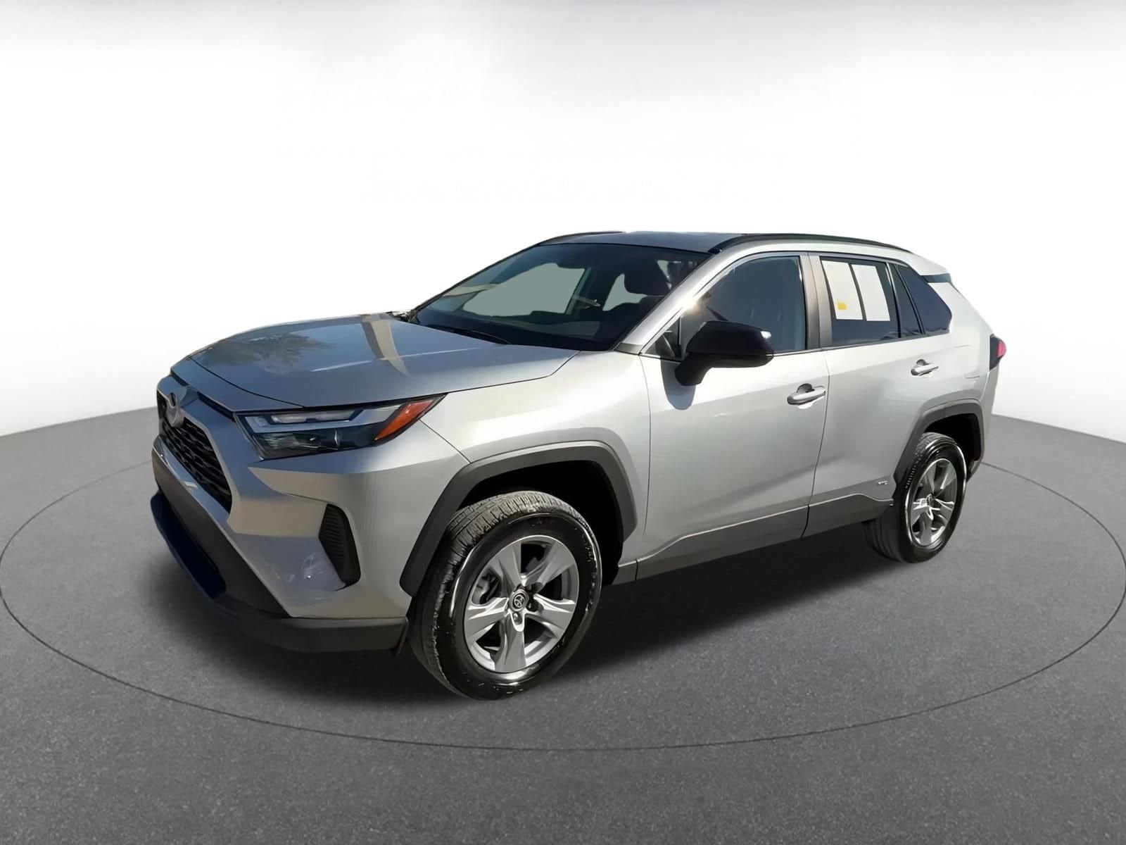 Thumbnail: 2025 Toyota RAV4 - 8