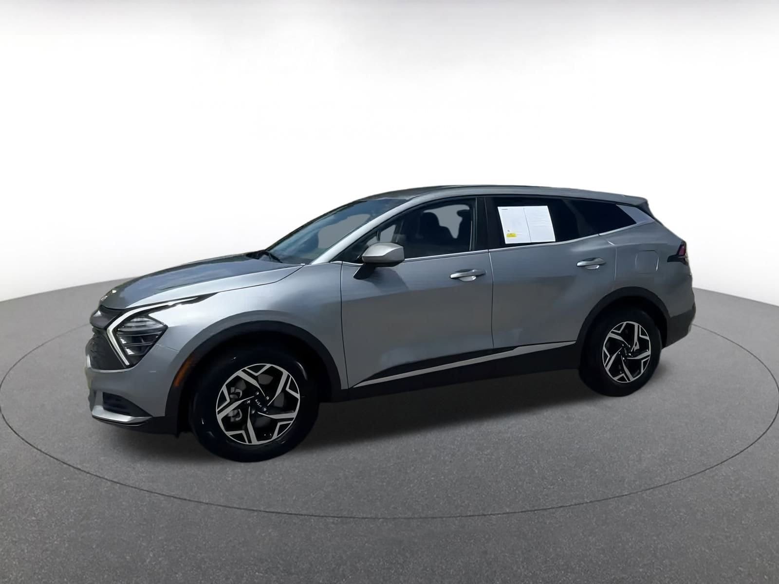 Thumbnail: 2024 Kia Sportage - 7