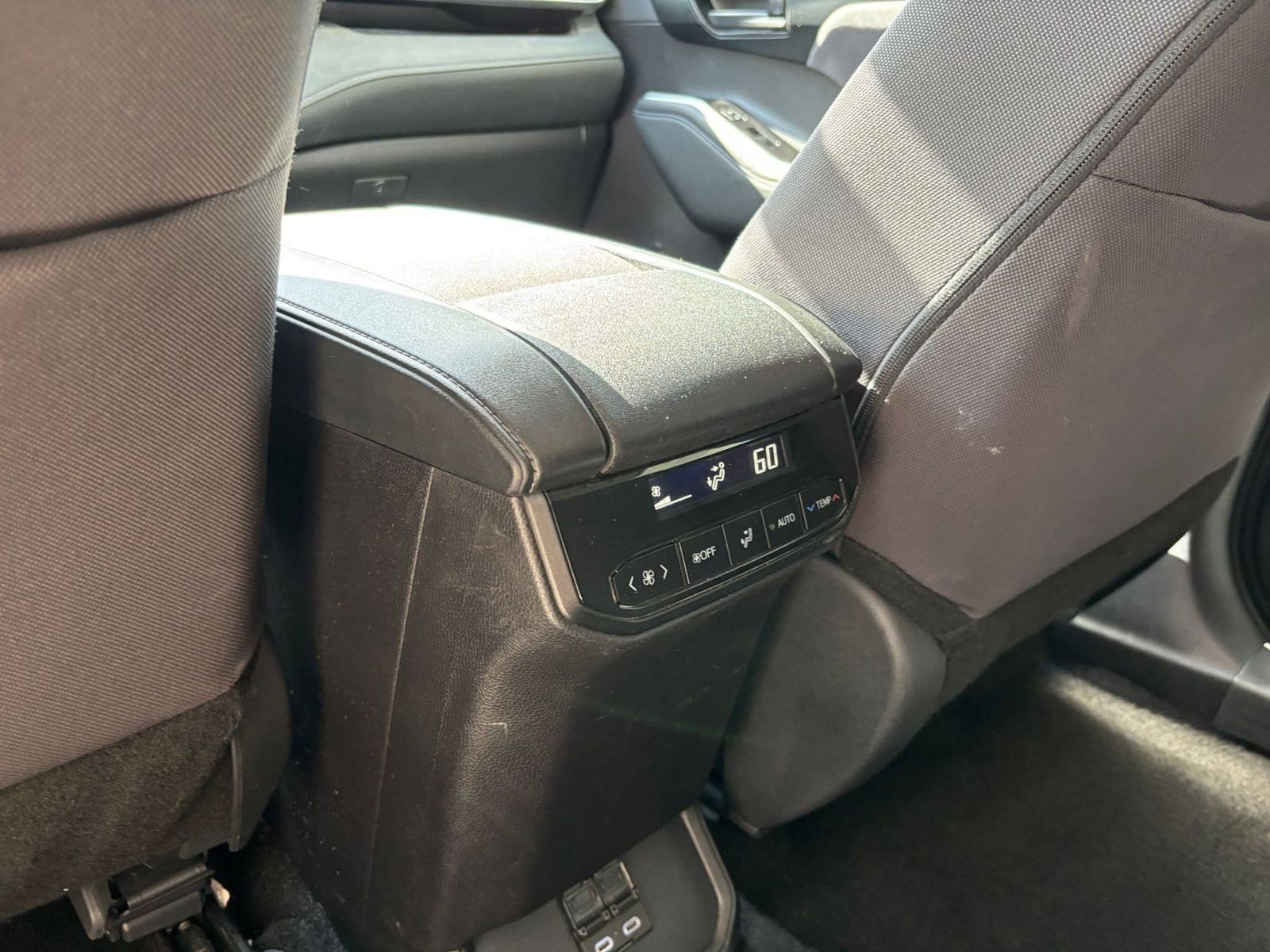 Thumbnail: 2025 Toyota Highlander - 24