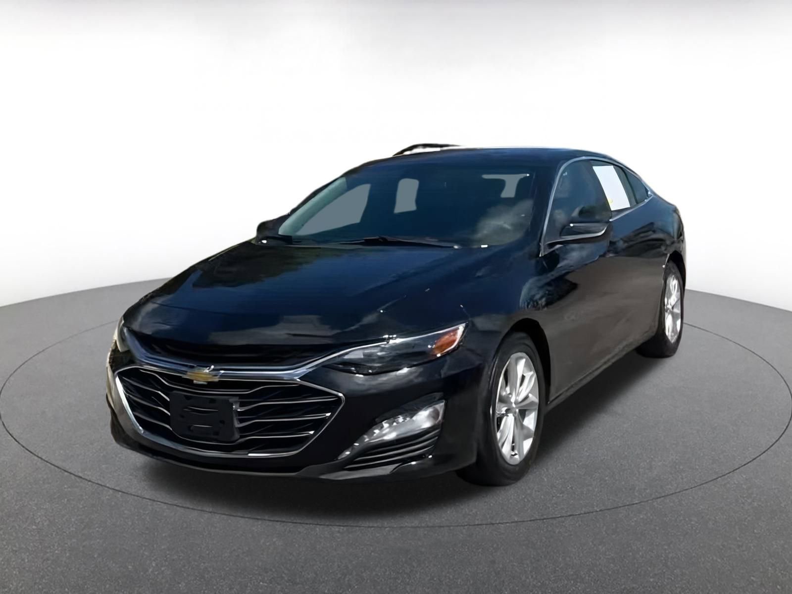 Thumbnail: 2023 Chevrolet Malibu - 6