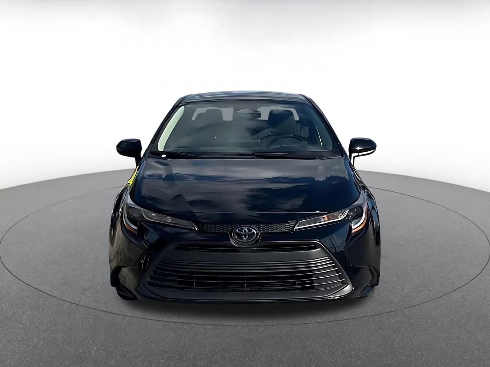 Thumbnail: 2025 Toyota Corolla - 3