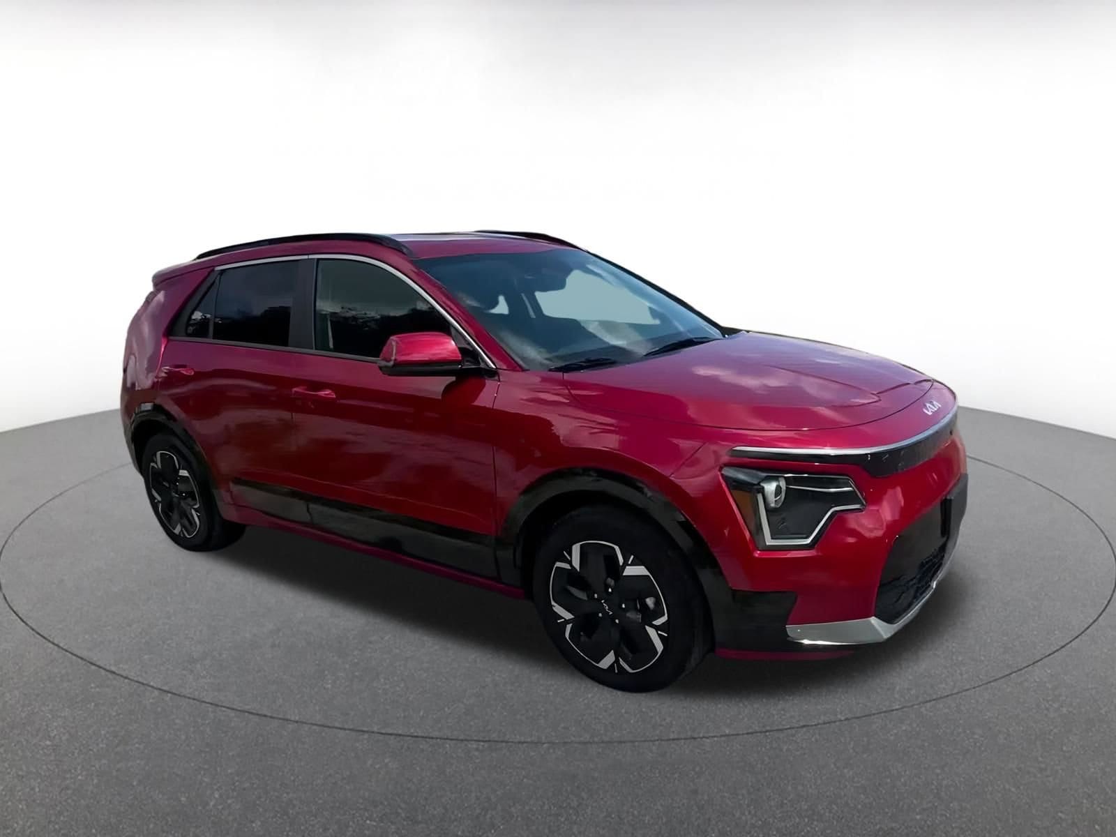 Thumbnail: 2023 Kia Niro - 2