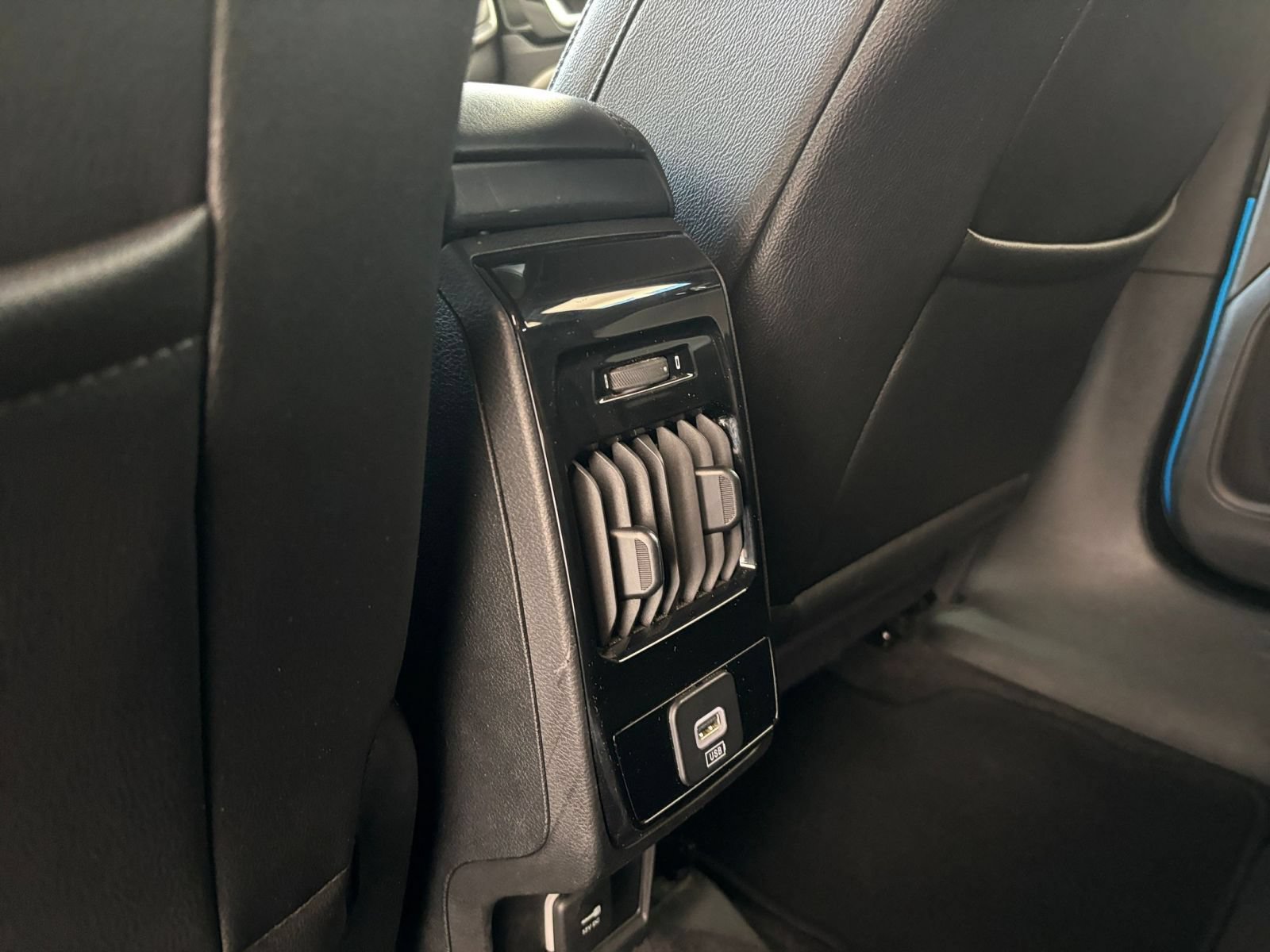 Thumbnail: 2025 Jeep Compass - 23