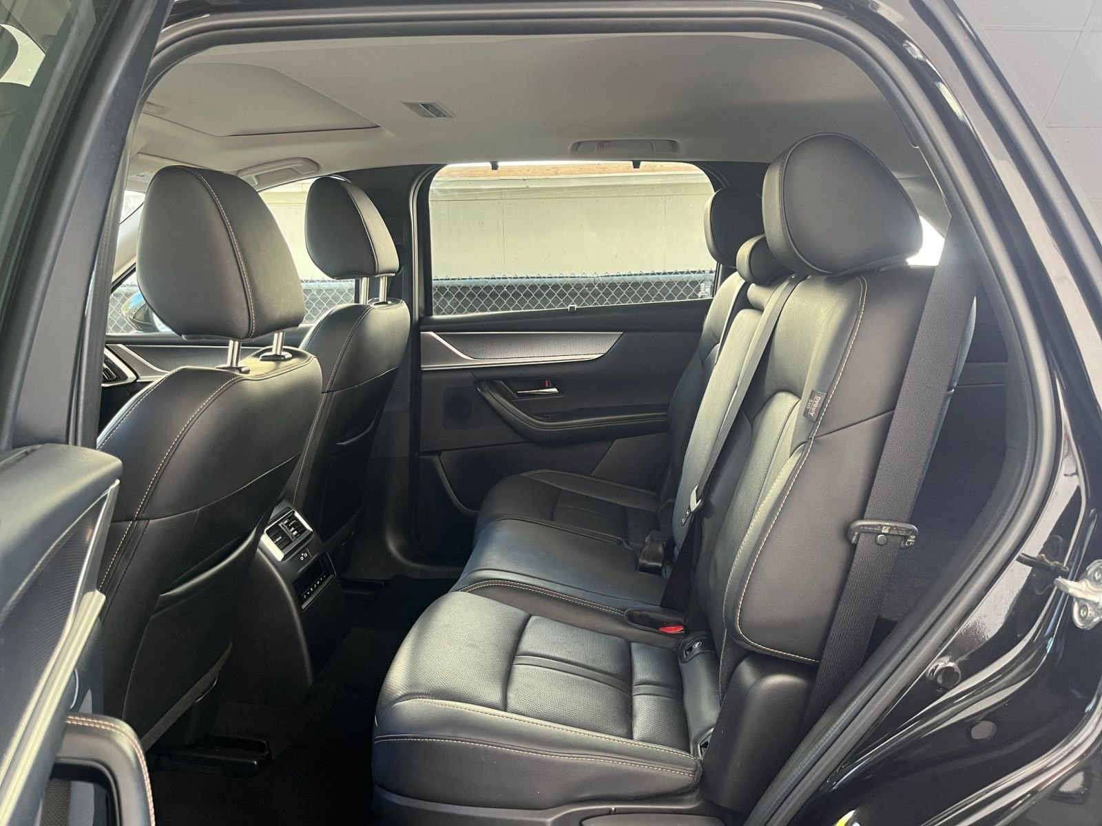 Thumbnail: 2025 Mazda CX-70 - 27