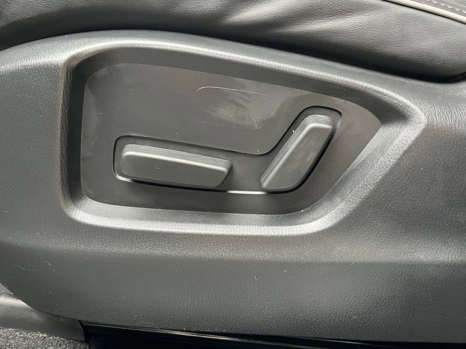 Thumbnail: 2025 Mazda CX-5 - 23