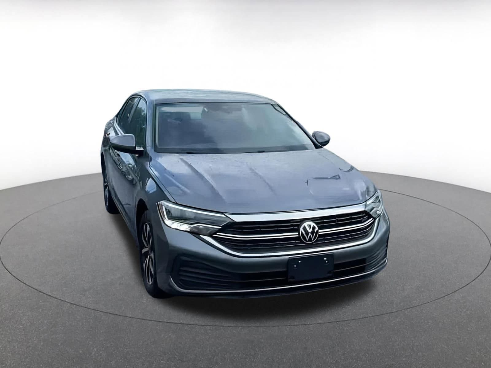 Thumbnail: 2024 Volkswagen Jetta - 3
