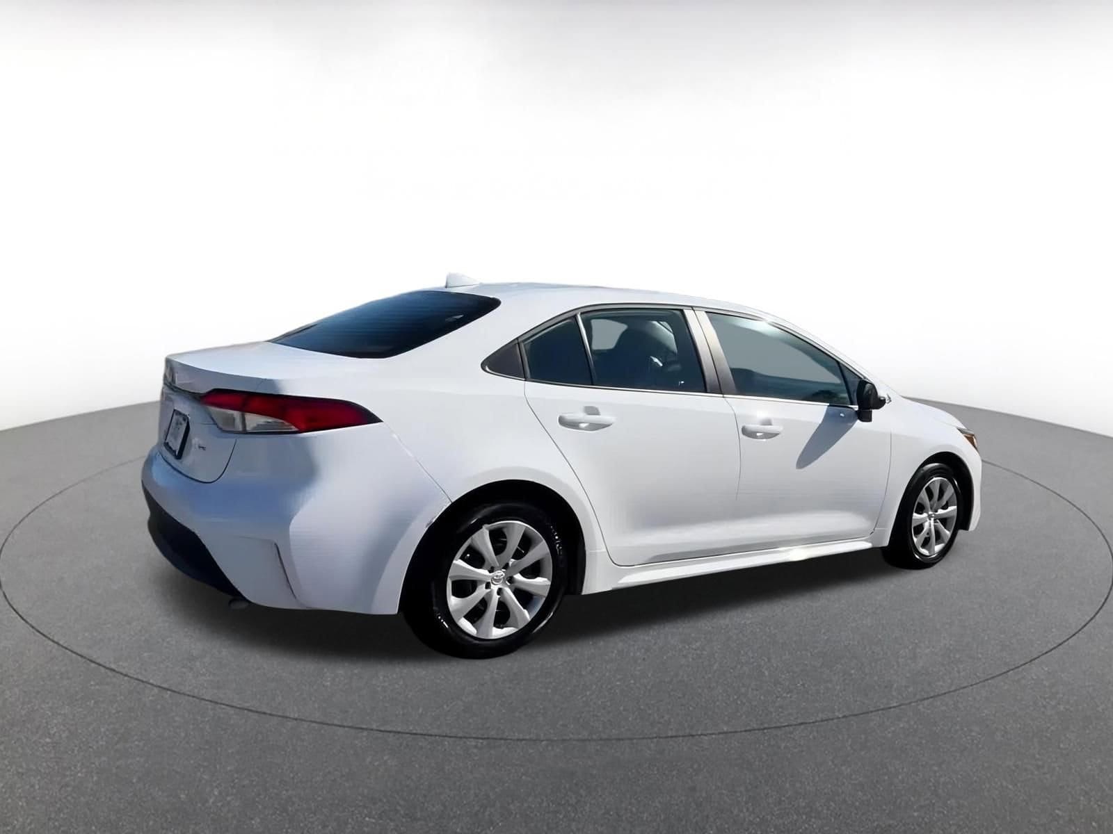 Thumbnail: 2025 Toyota Corolla - 15