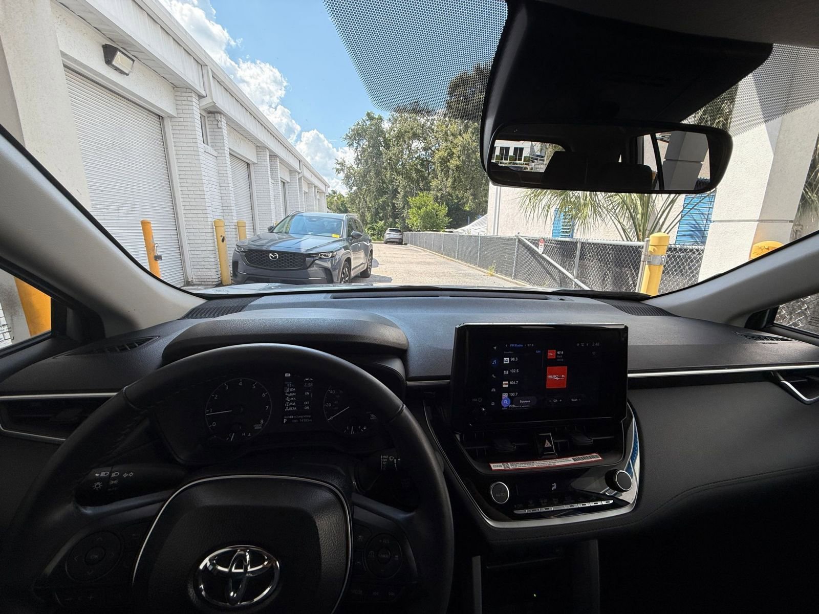 Thumbnail: 2025 Toyota Corolla Cross - 33